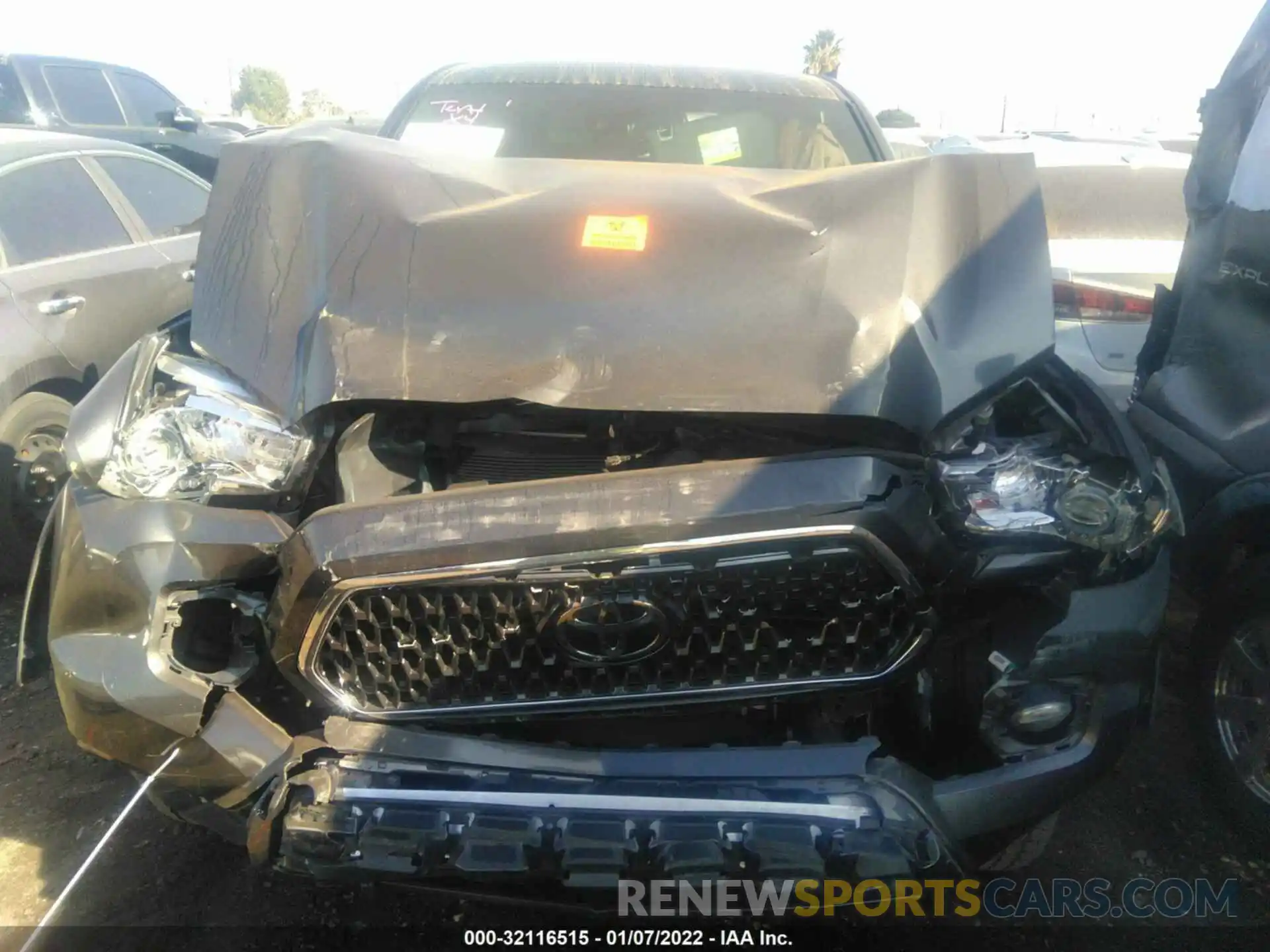 6 Photograph of a damaged car 3TMAZ5CN2KM087494 TOYOTA TACOMA 2WD 2019