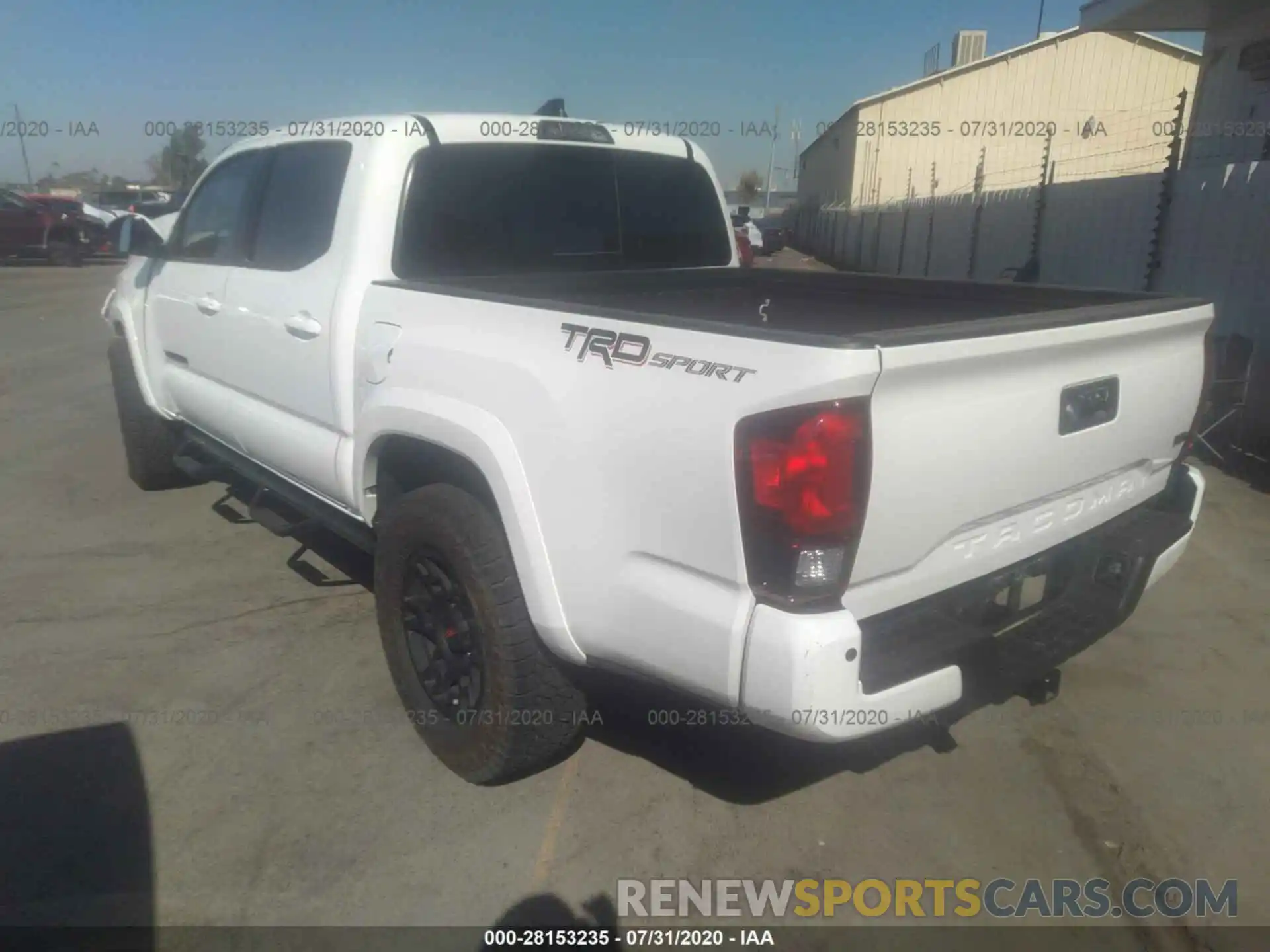 3 Photograph of a damaged car 3TMAZ5CN2KM090962 TOYOTA TACOMA 2WD 2019