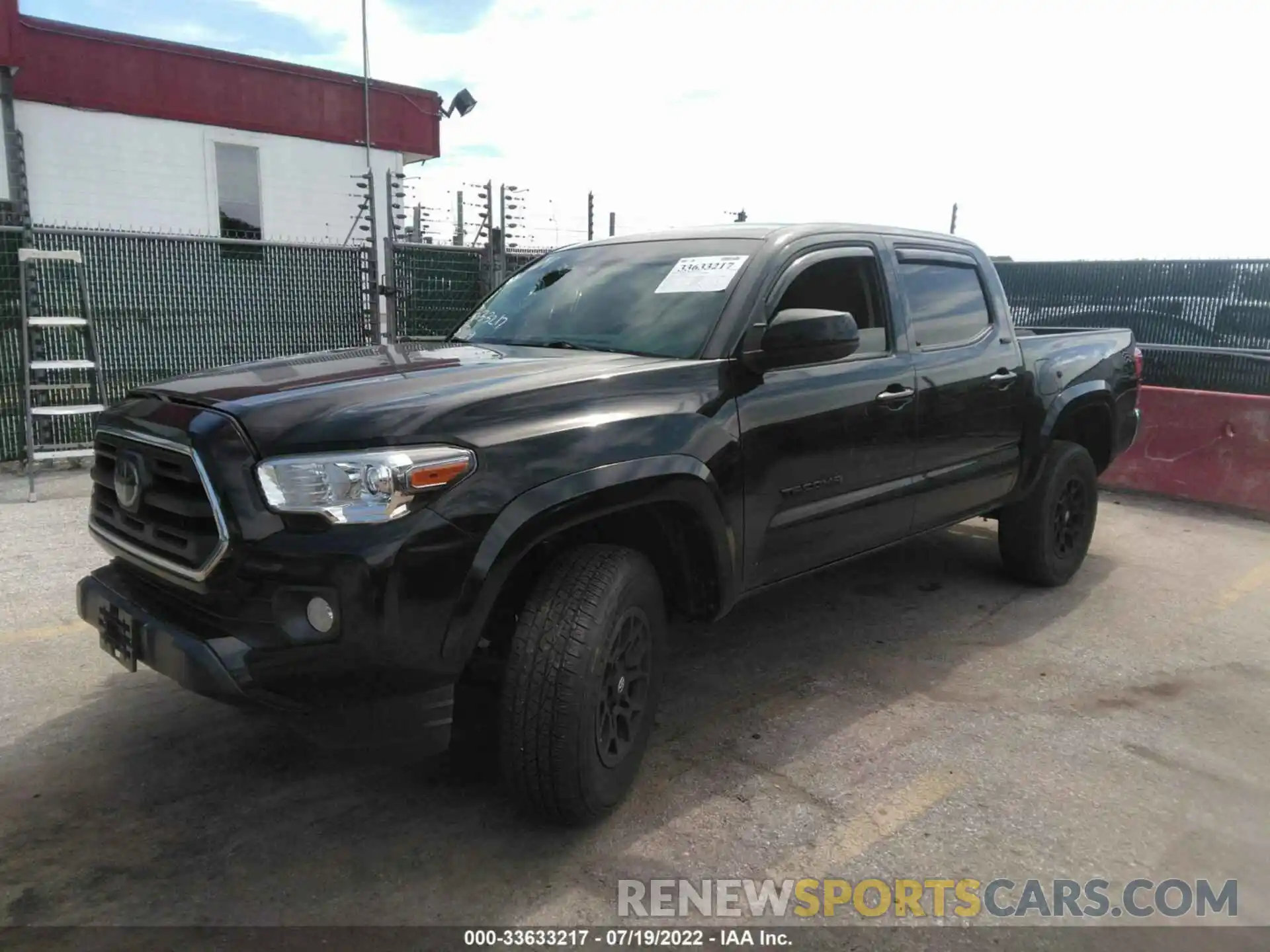 2 Photograph of a damaged car 3TMAZ5CN2KM096387 TOYOTA TACOMA 2WD 2019