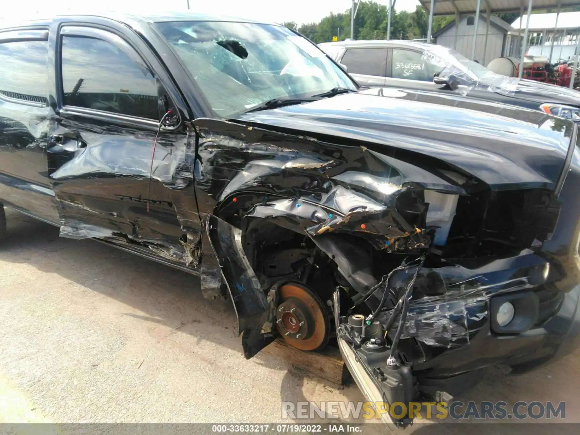 6 Photograph of a damaged car 3TMAZ5CN2KM096387 TOYOTA TACOMA 2WD 2019