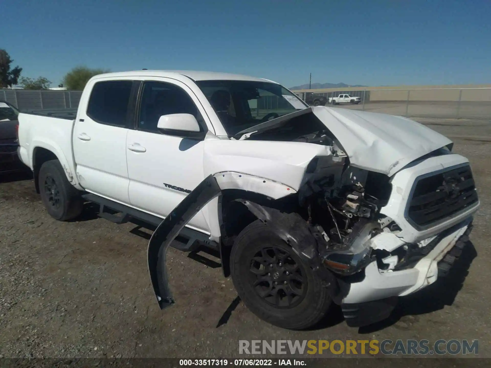 1 Photograph of a damaged car 3TMAZ5CN2KM100129 TOYOTA TACOMA 2WD 2019