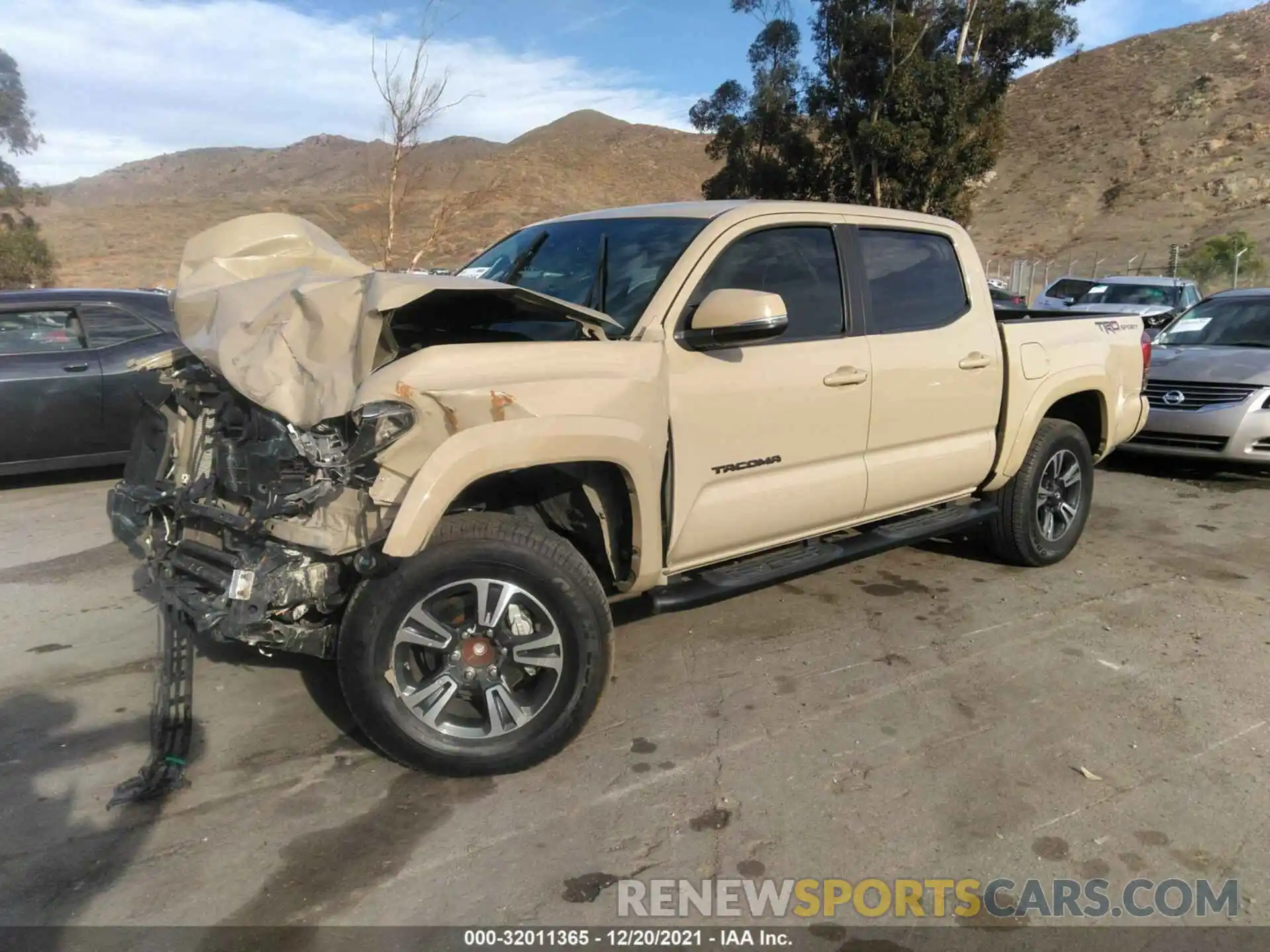 2 Photograph of a damaged car 3TMAZ5CN2KM103256 TOYOTA TACOMA 2WD 2019