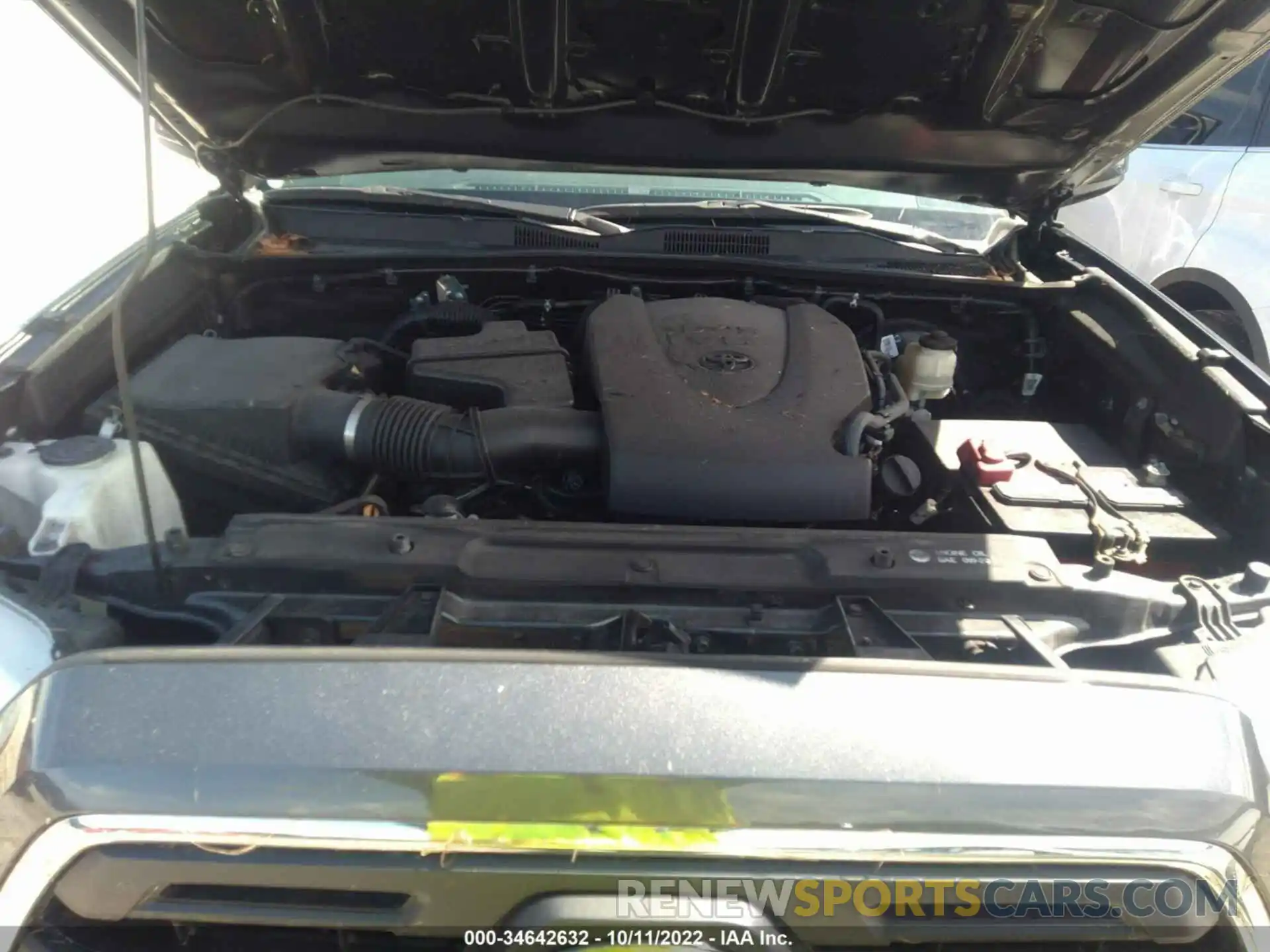 10 Photograph of a damaged car 3TMAZ5CN3KM084815 TOYOTA TACOMA 2WD 2019