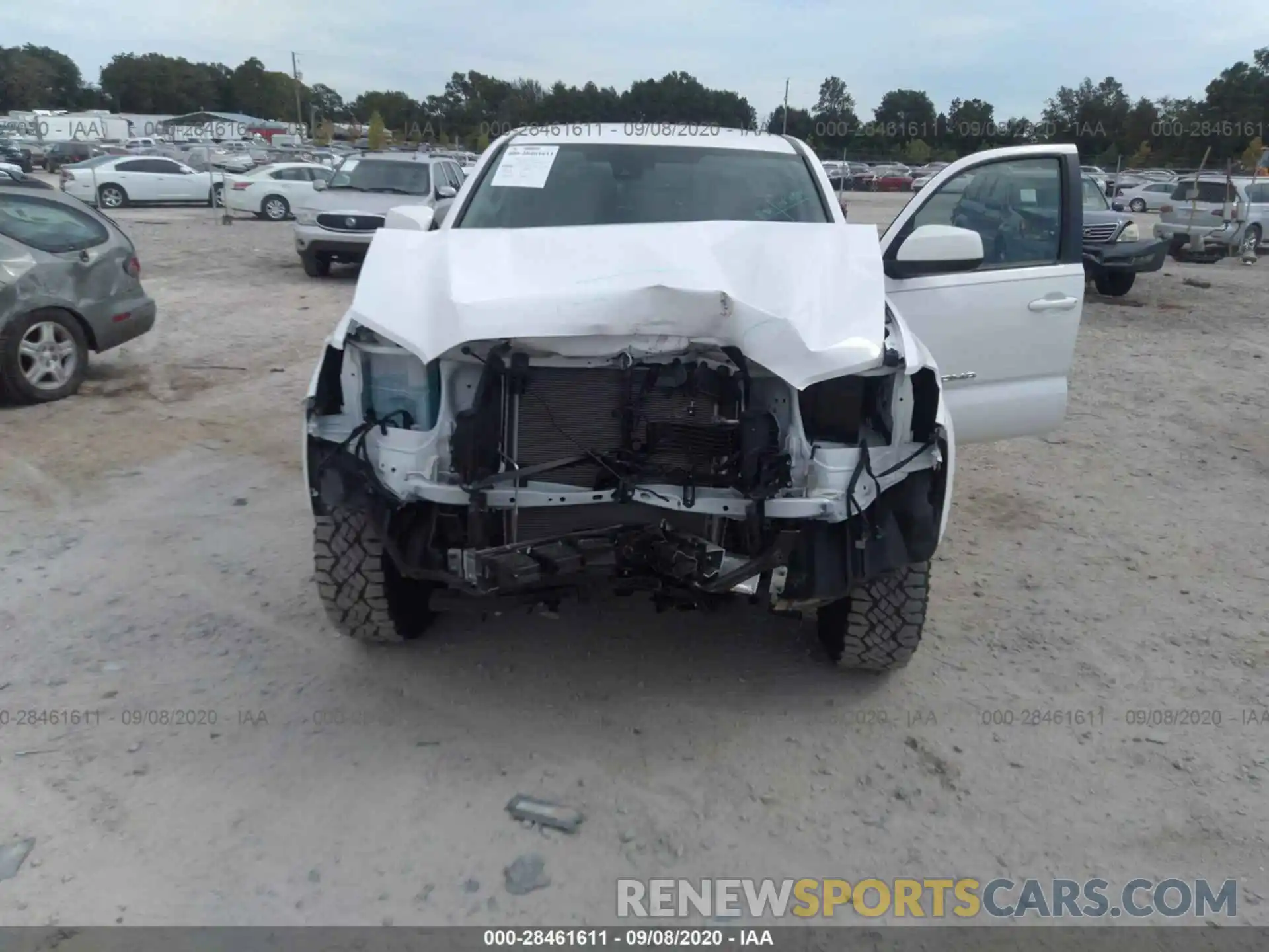 6 Photograph of a damaged car 3TMAZ5CN3KM100673 TOYOTA TACOMA 2WD 2019