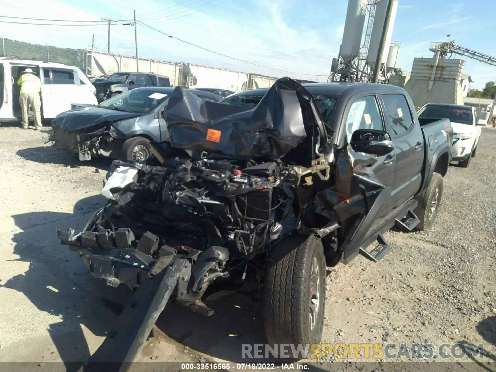 2 Photograph of a damaged car 3TMAZ5CN3KM101614 TOYOTA TACOMA 2WD 2019