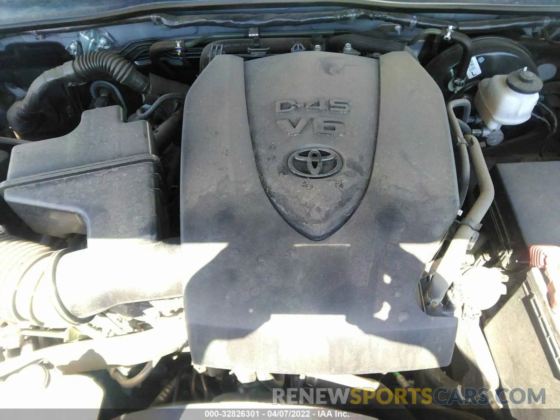 10 Photograph of a damaged car 3TMAZ5CN3KM102360 TOYOTA TACOMA 2WD 2019