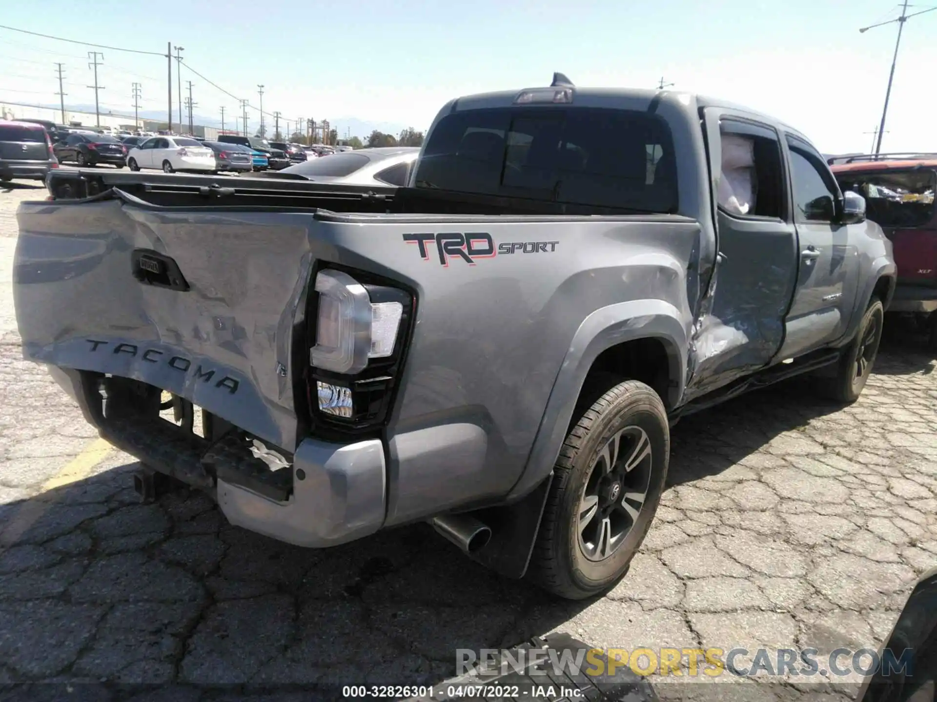 4 Photograph of a damaged car 3TMAZ5CN3KM102360 TOYOTA TACOMA 2WD 2019