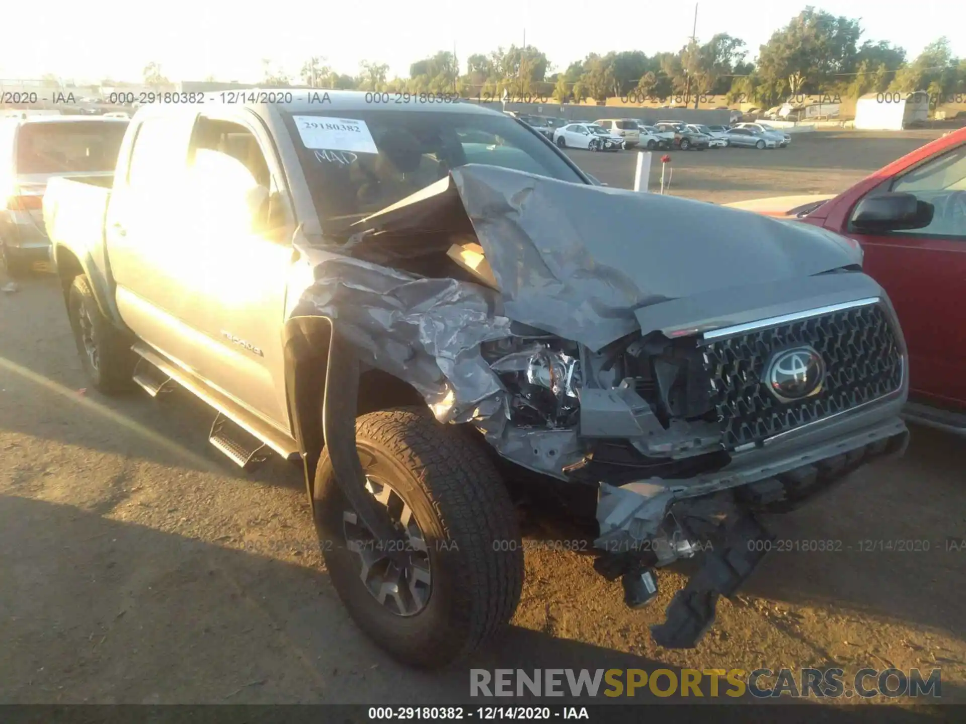 1 Photograph of a damaged car 3TMAZ5CN3KM114413 TOYOTA TACOMA 2WD 2019