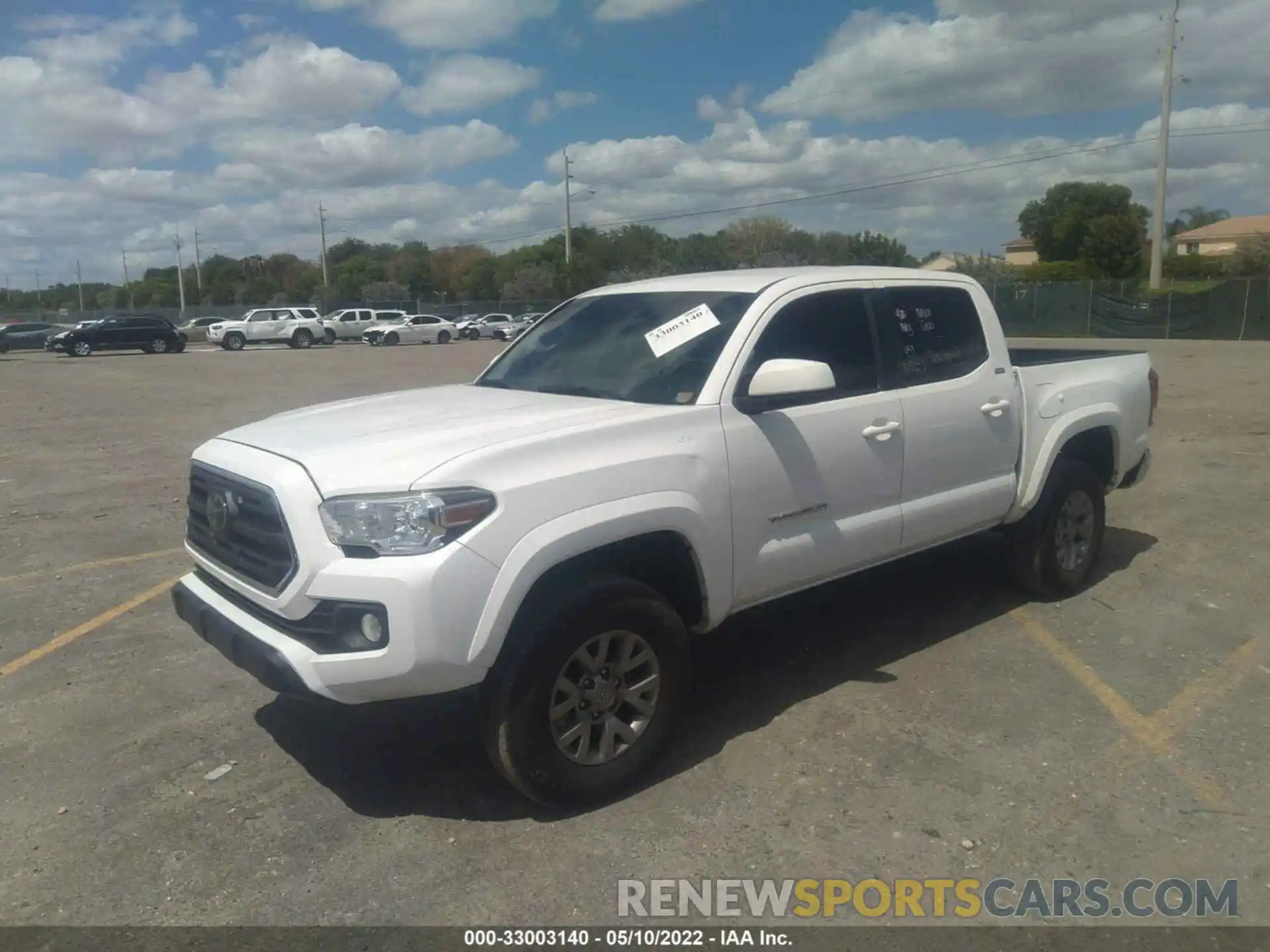 2 Photograph of a damaged car 3TMAZ5CN4KM079803 TOYOTA TACOMA 2WD 2019