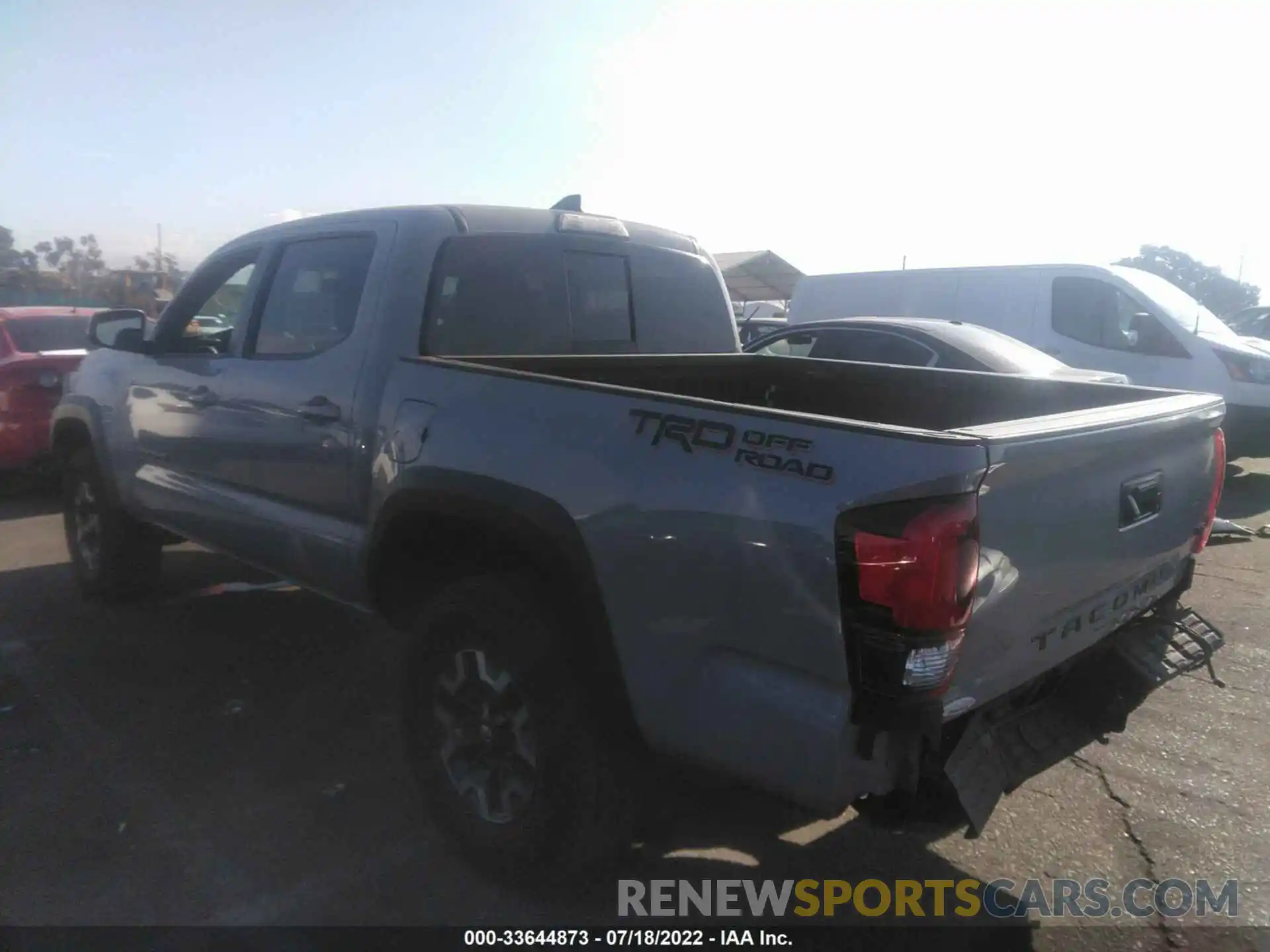 3 Photograph of a damaged car 3TMAZ5CN4KM094334 TOYOTA TACOMA 2WD 2019