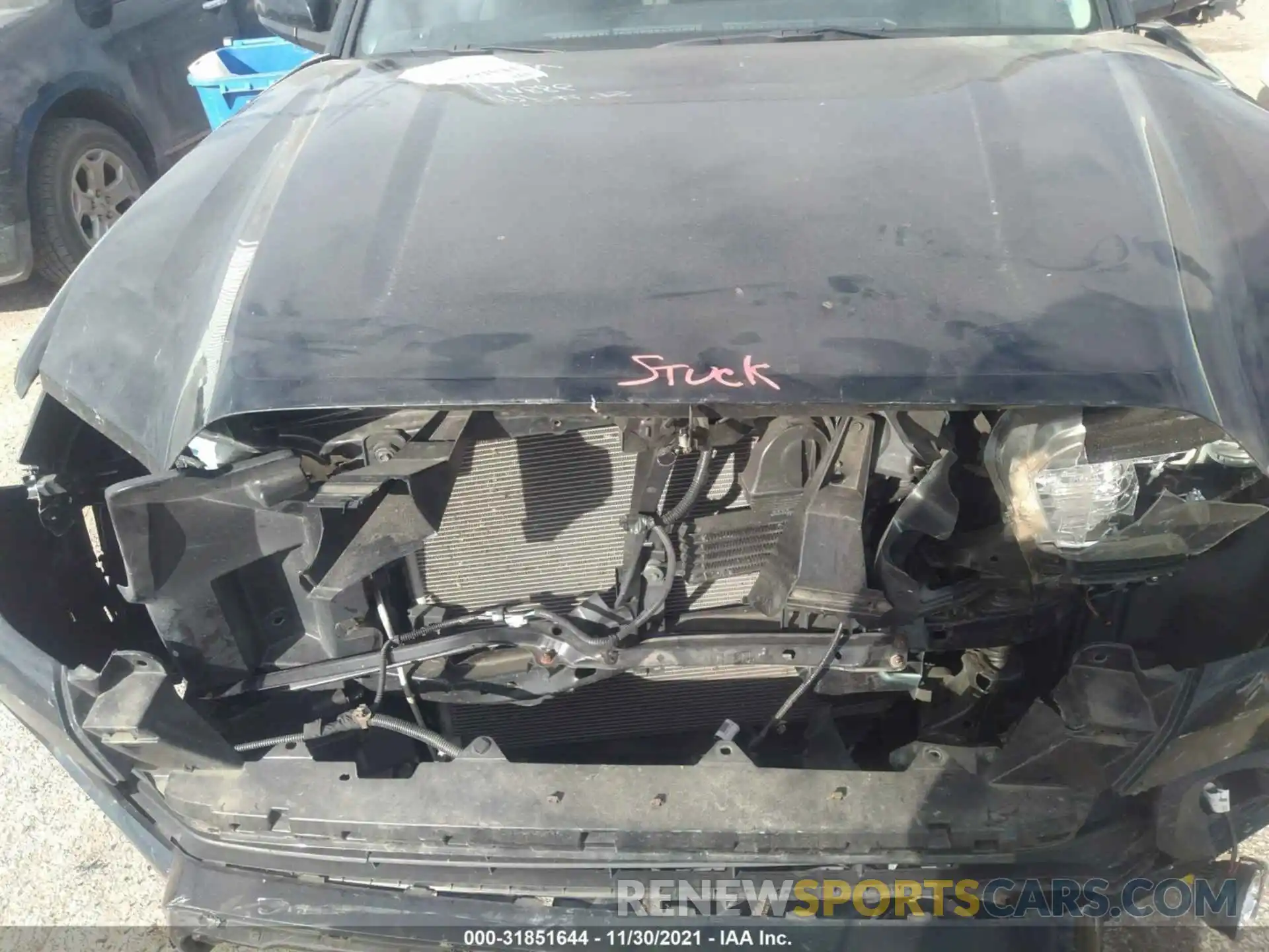 10 Photograph of a damaged car 3TMAZ5CN4KM096648 TOYOTA TACOMA 2WD 2019