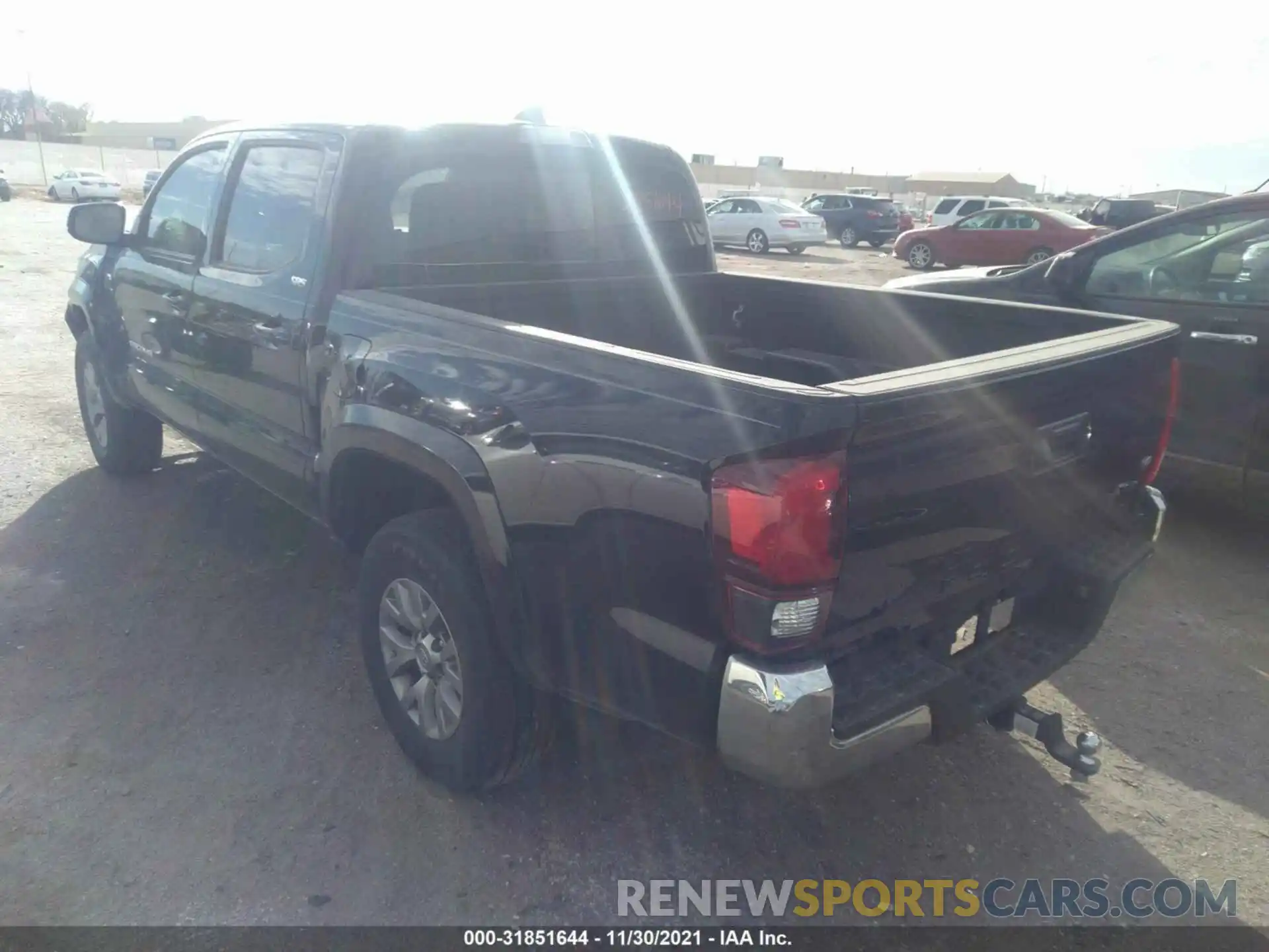 3 Photograph of a damaged car 3TMAZ5CN4KM096648 TOYOTA TACOMA 2WD 2019