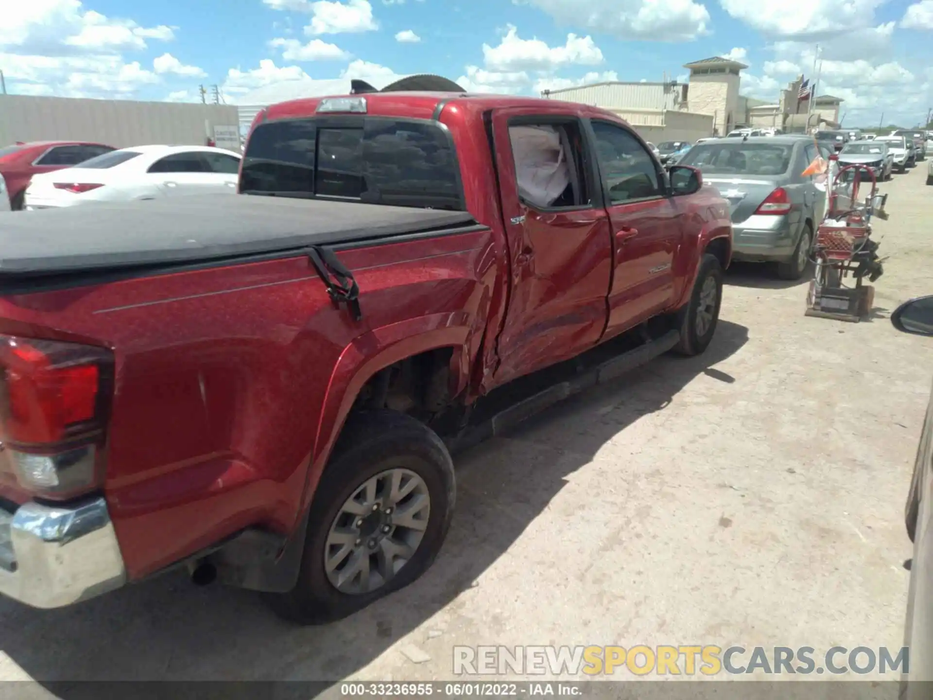 6 Photograph of a damaged car 3TMAZ5CN4KM098223 TOYOTA TACOMA 2WD 2019