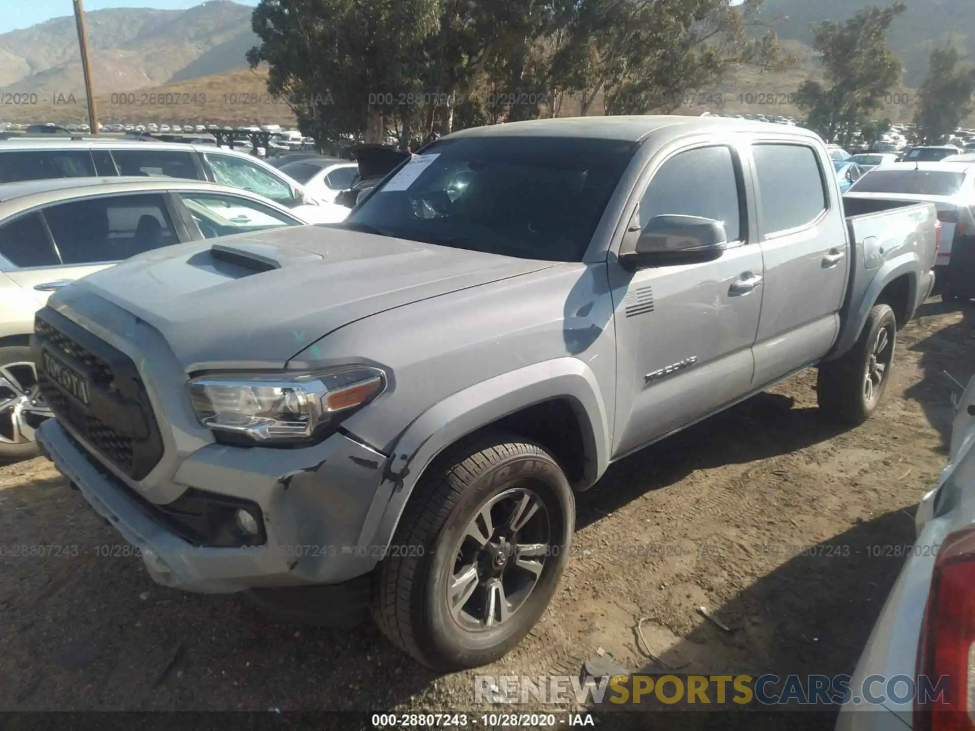 2 Photograph of a damaged car 3TMAZ5CN4KM098691 TOYOTA TACOMA 2WD 2019