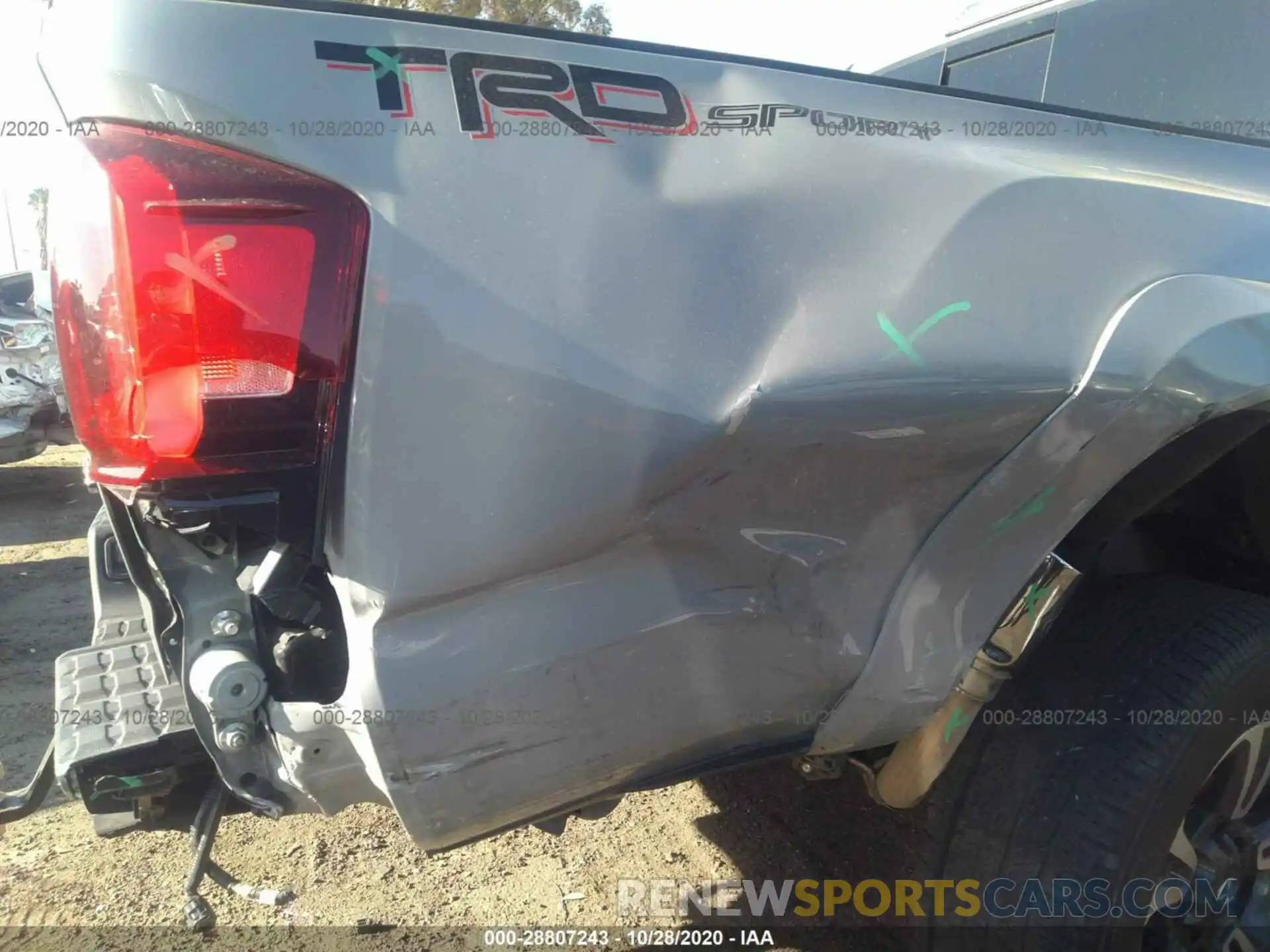 6 Photograph of a damaged car 3TMAZ5CN4KM098691 TOYOTA TACOMA 2WD 2019