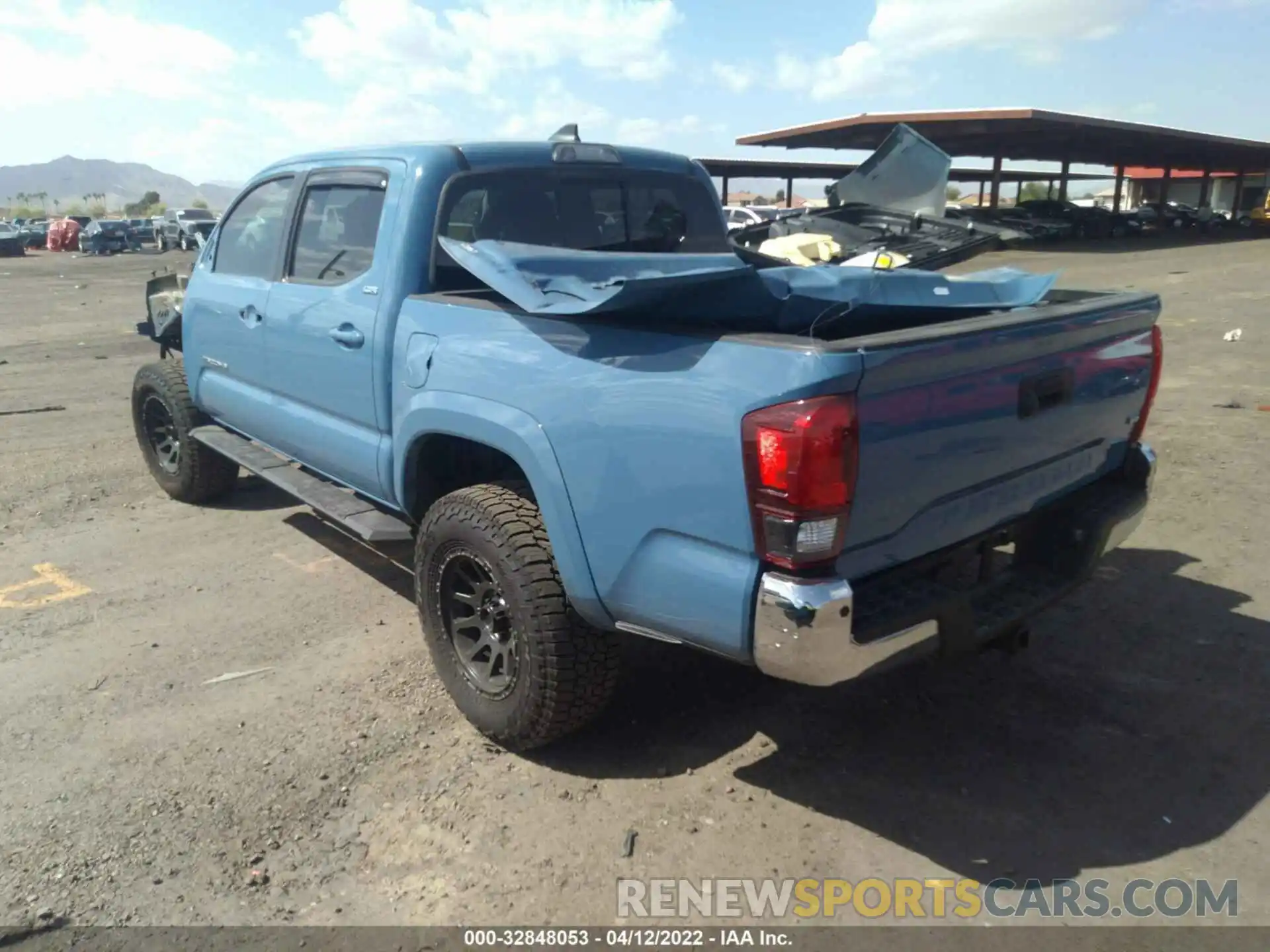 3 Photograph of a damaged car 3TMAZ5CN4KM098741 TOYOTA TACOMA 2WD 2019