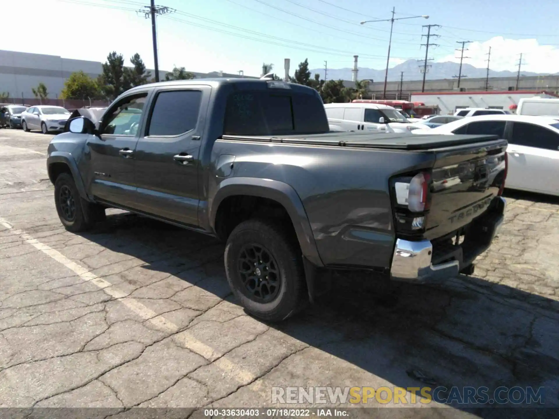 3 Photograph of a damaged car 3TMAZ5CN4KM108457 TOYOTA TACOMA 2WD 2019