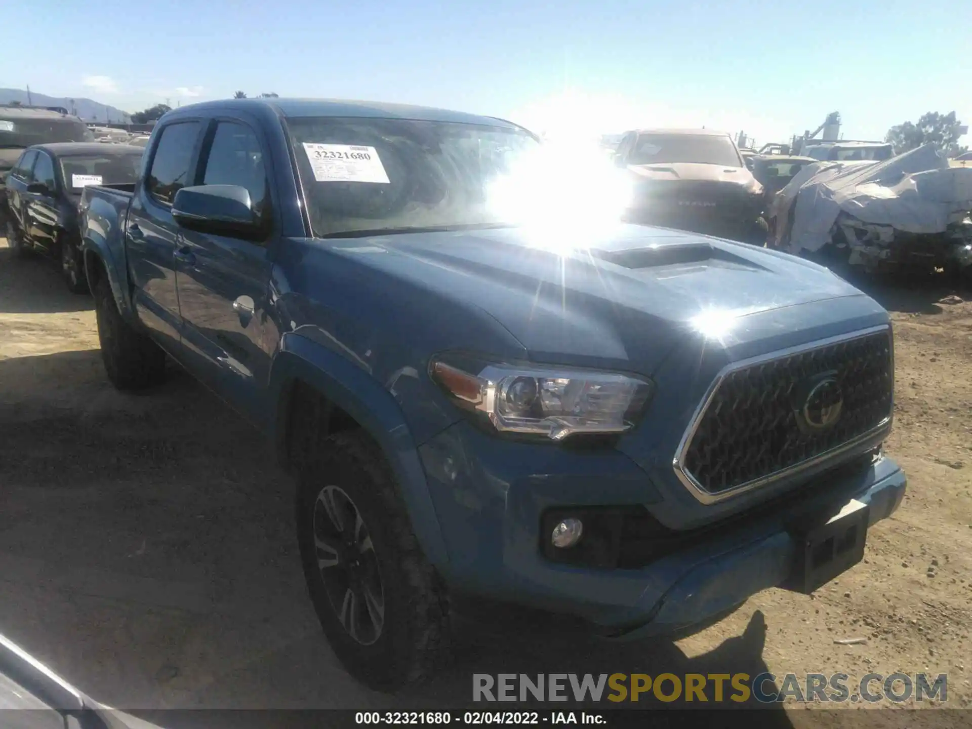 1 Photograph of a damaged car 3TMAZ5CN5KM080250 TOYOTA TACOMA 2WD 2019