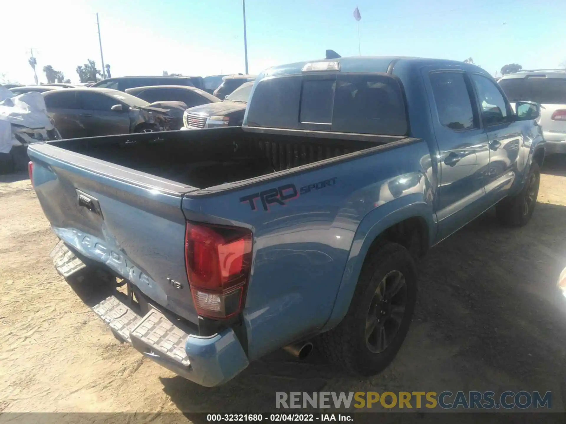 4 Photograph of a damaged car 3TMAZ5CN5KM080250 TOYOTA TACOMA 2WD 2019