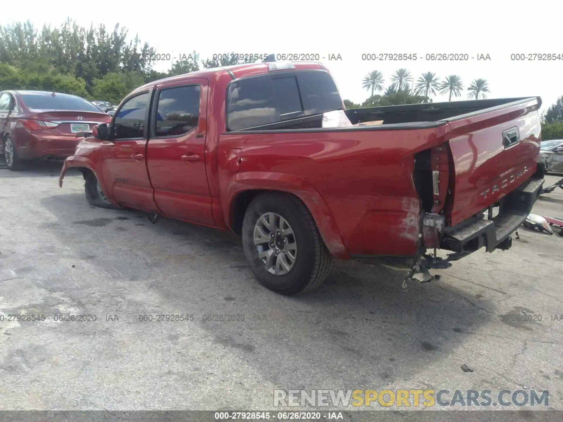 3 Photograph of a damaged car 3TMAZ5CN6KM080984 TOYOTA TACOMA 2WD 2019