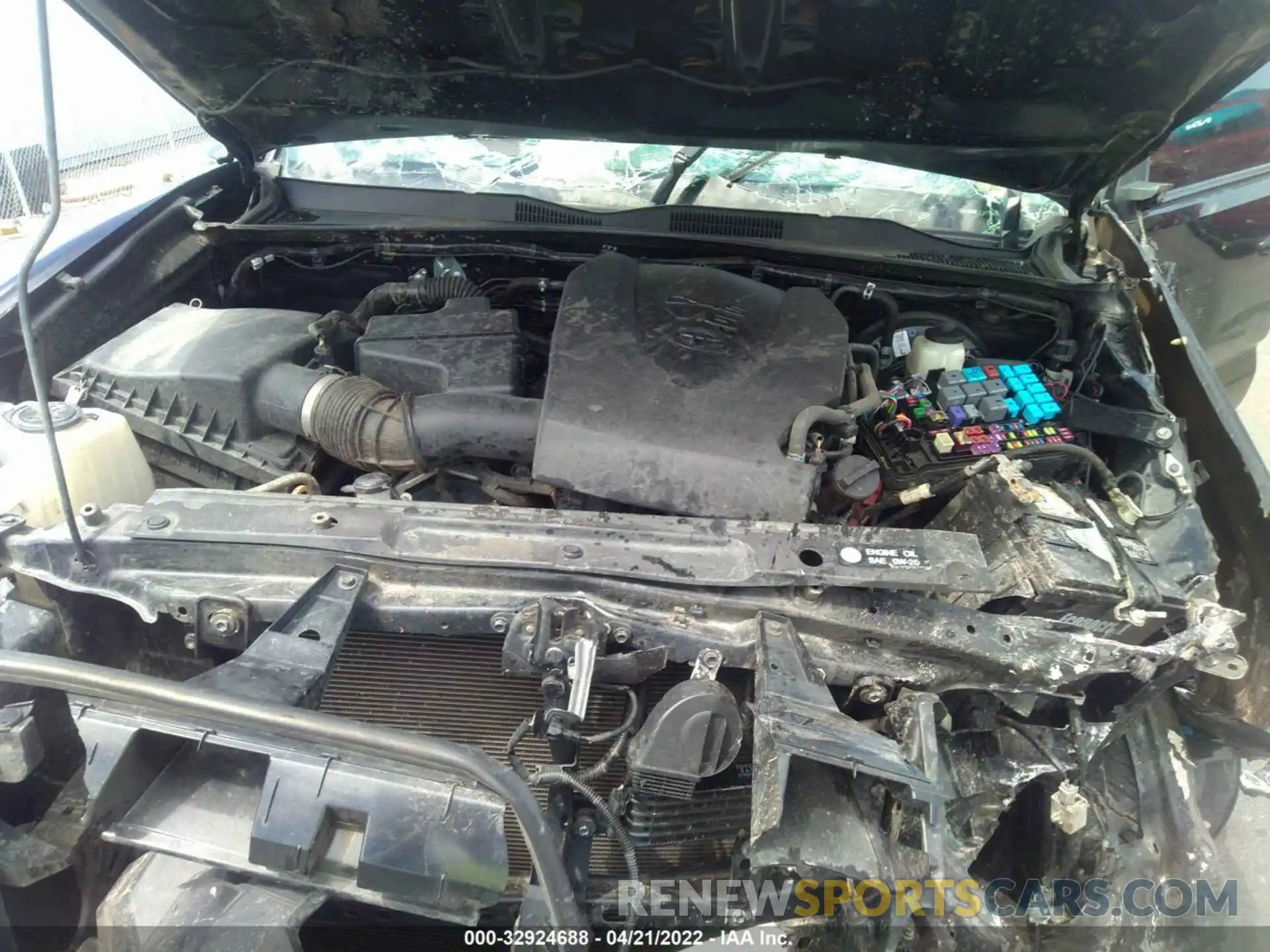 10 Photograph of a damaged car 3TMAZ5CN6KM081715 TOYOTA TACOMA 2WD 2019