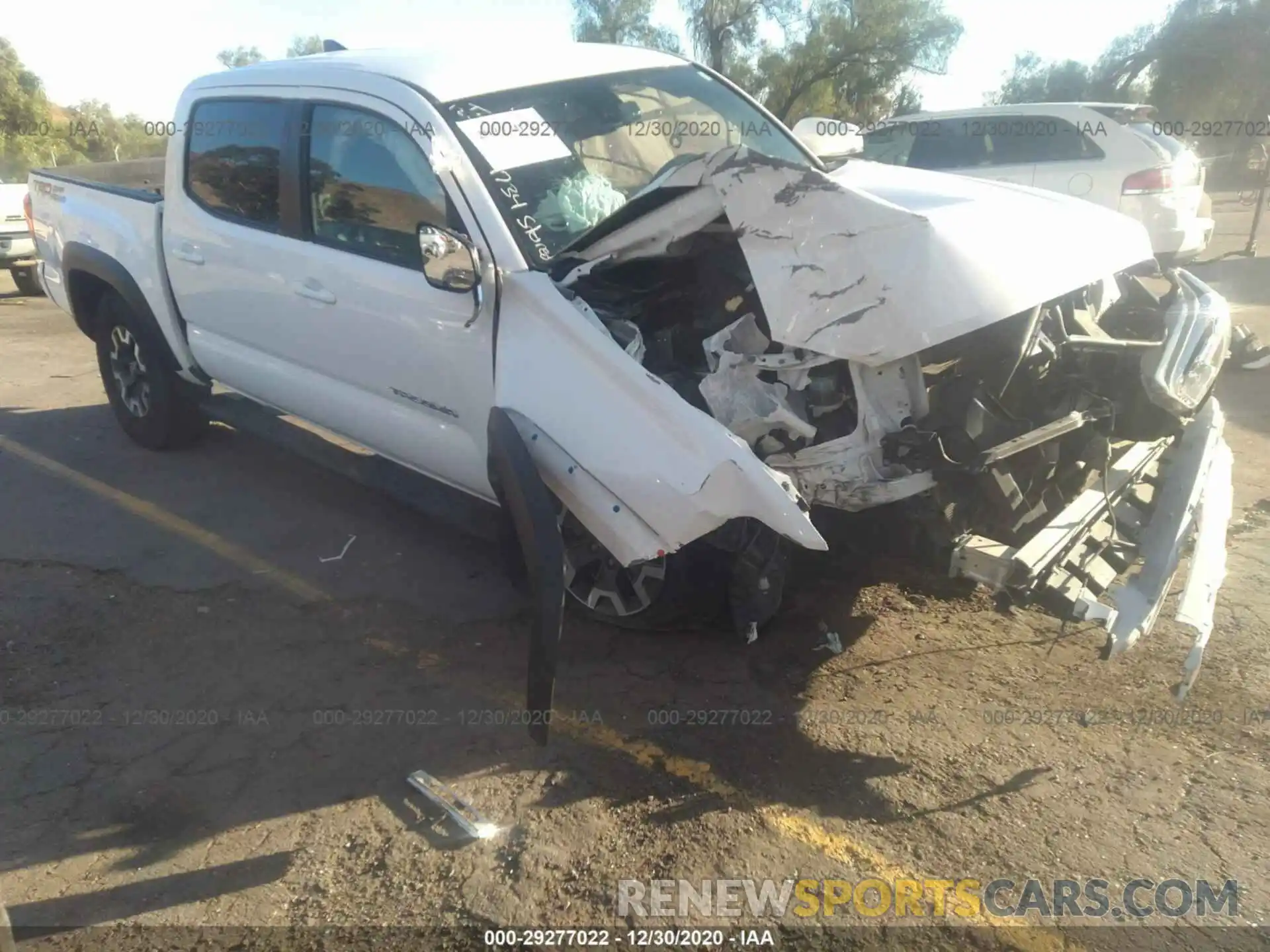 1 Фотография поврежденного автомобиля 3TMAZ5CN6KM089734 TOYOTA TACOMA 2WD 2019