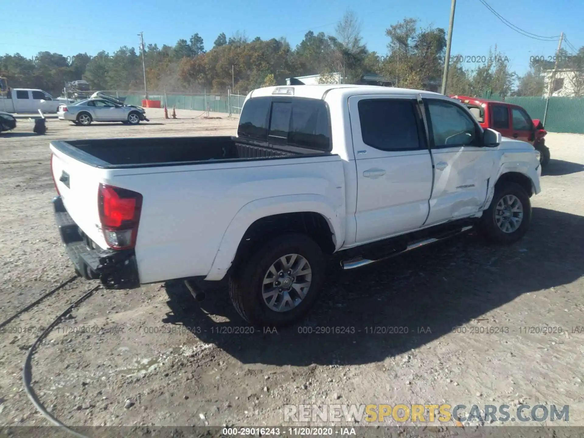 4 Photograph of a damaged car 3TMAZ5CN6KM090057 TOYOTA TACOMA 2WD 2019