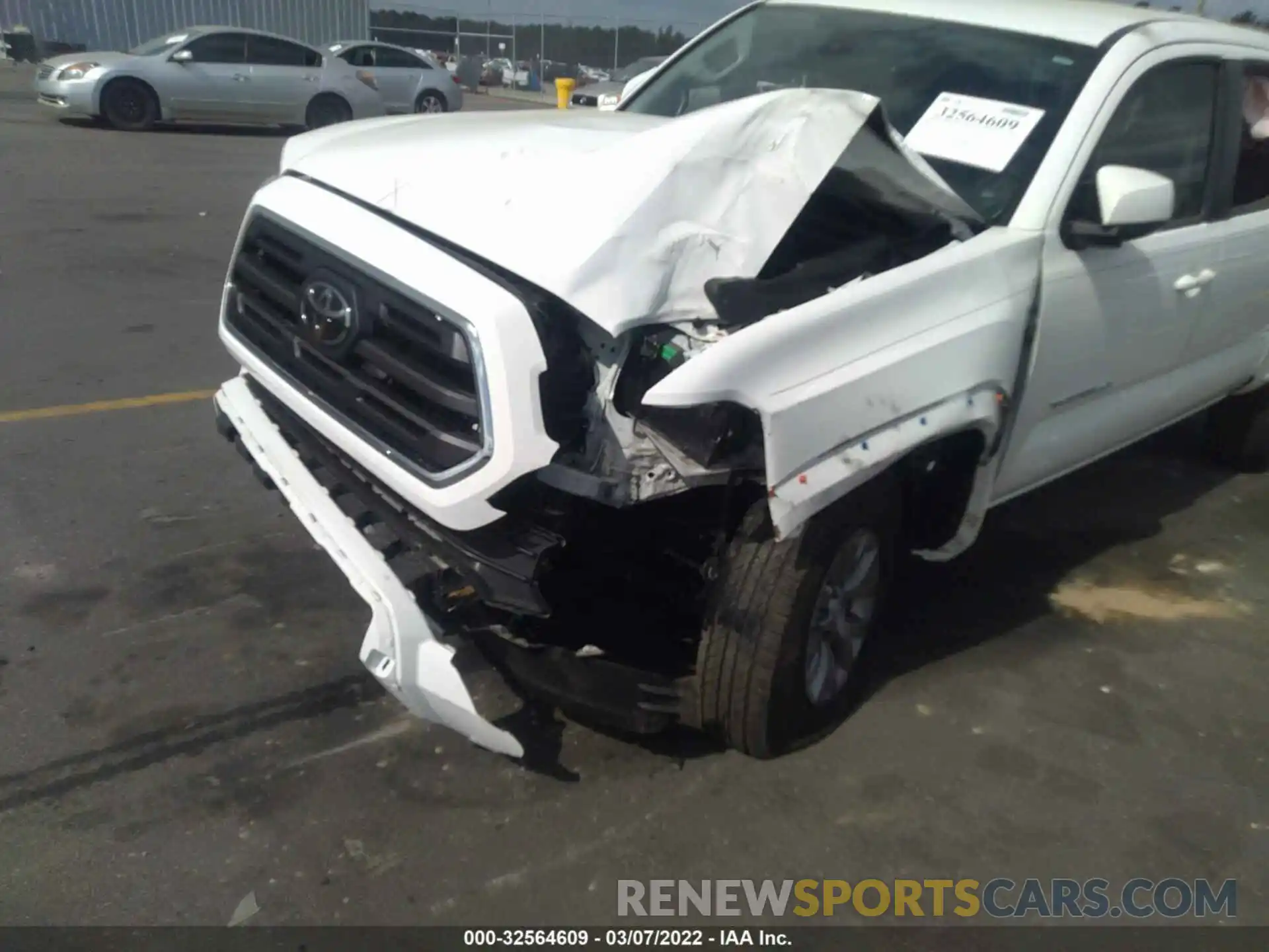 6 Photograph of a damaged car 3TMAZ5CN6KM092276 TOYOTA TACOMA 2WD 2019