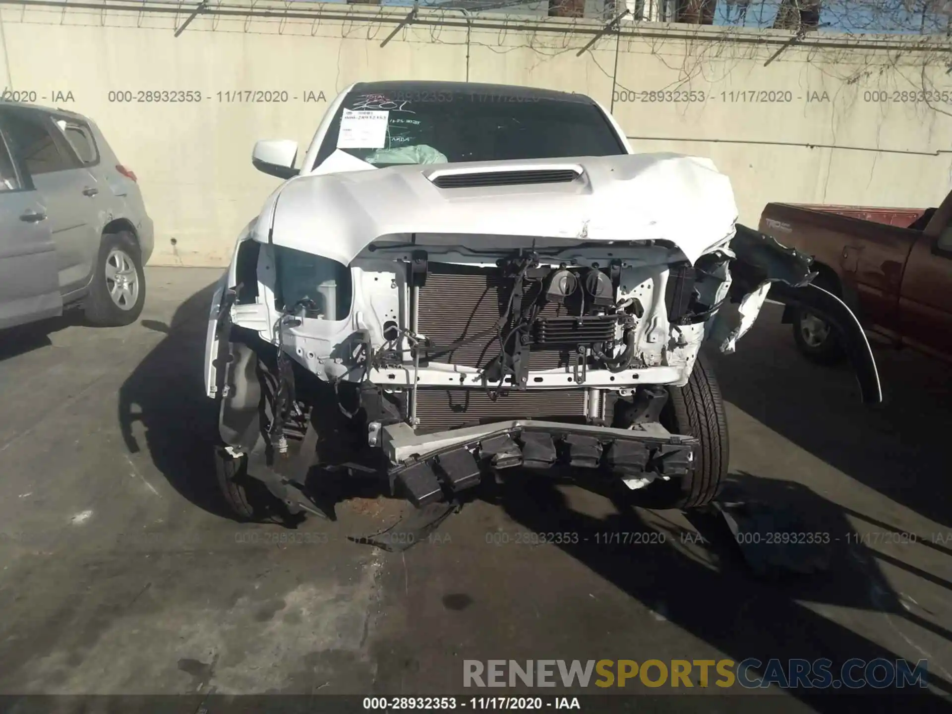 6 Фотография поврежденного автомобиля 3TMAZ5CN6KM095405 TOYOTA TACOMA 2WD 2019
