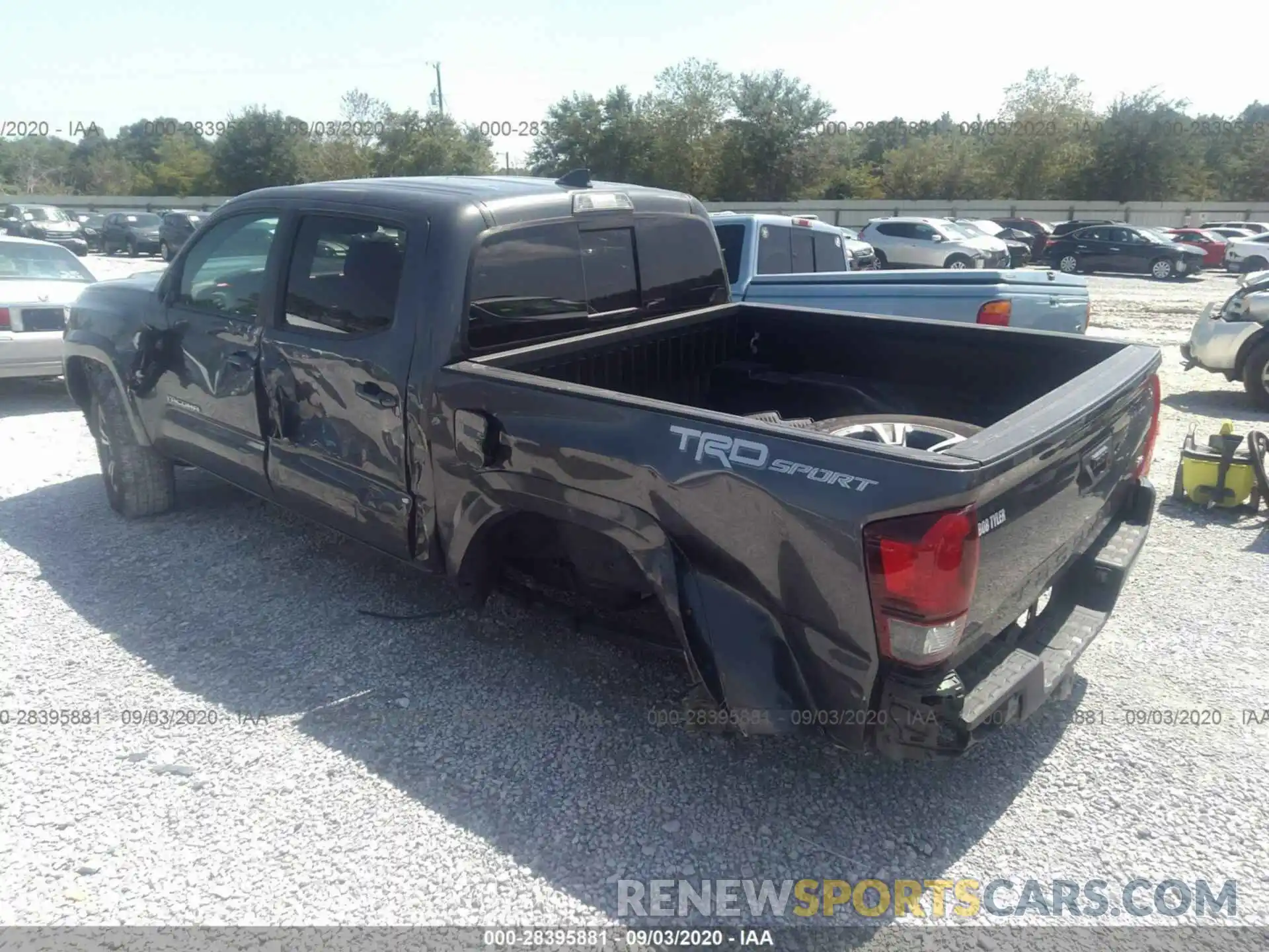 3 Photograph of a damaged car 3TMAZ5CN6KM099468 TOYOTA TACOMA 2WD 2019