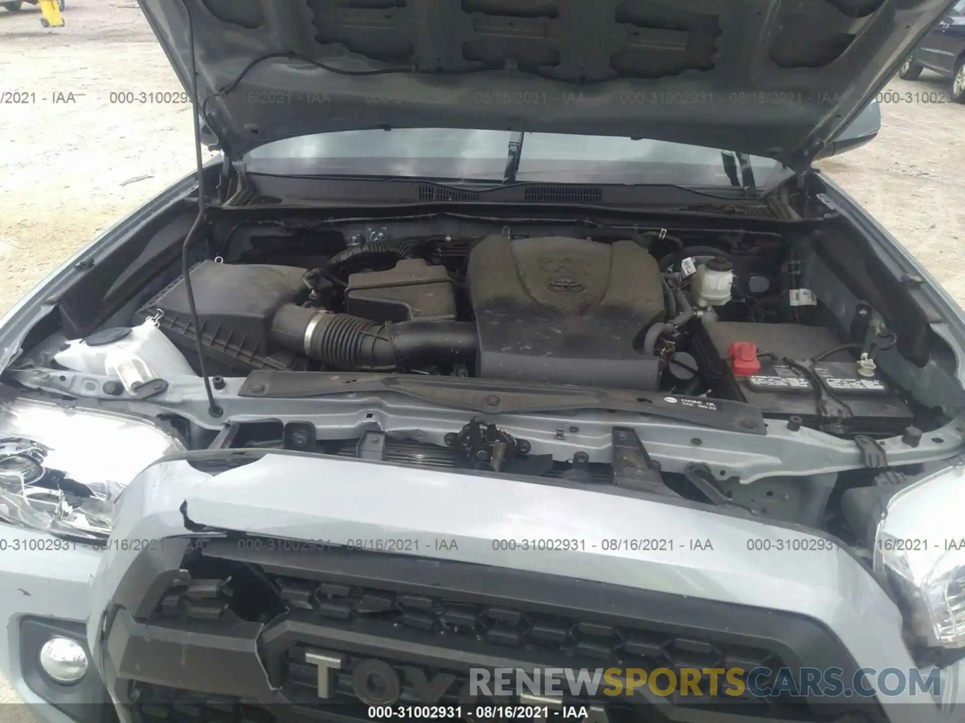 10 Photograph of a damaged car 3TMAZ5CN6KM101428 TOYOTA TACOMA 2WD 2019