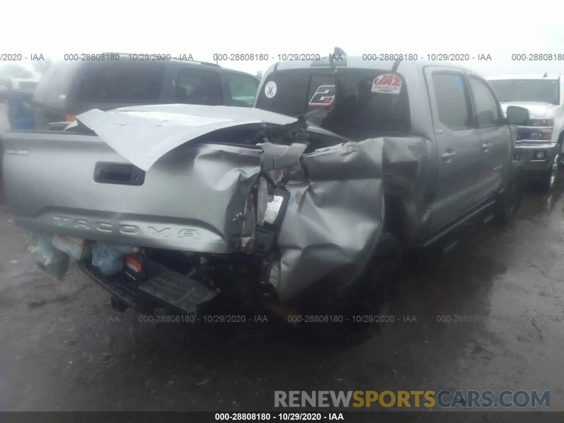 4 Photograph of a damaged car 3TMAZ5CN6KM112638 TOYOTA TACOMA 2WD 2019