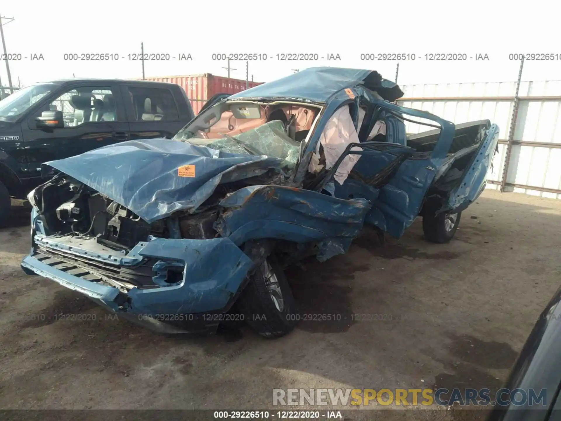 2 Photograph of a damaged car 3TMAZ5CN7KM081383 TOYOTA TACOMA 2WD 2019