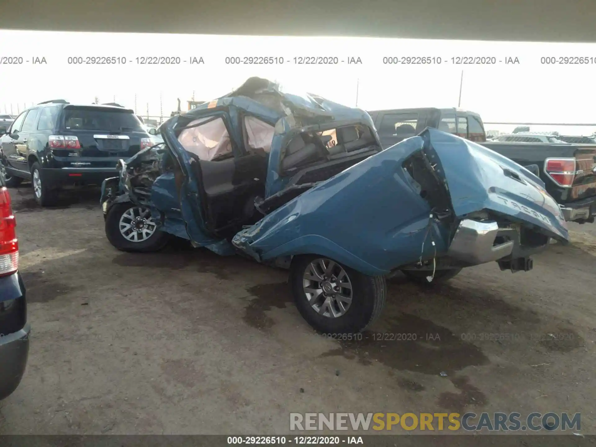 3 Photograph of a damaged car 3TMAZ5CN7KM081383 TOYOTA TACOMA 2WD 2019
