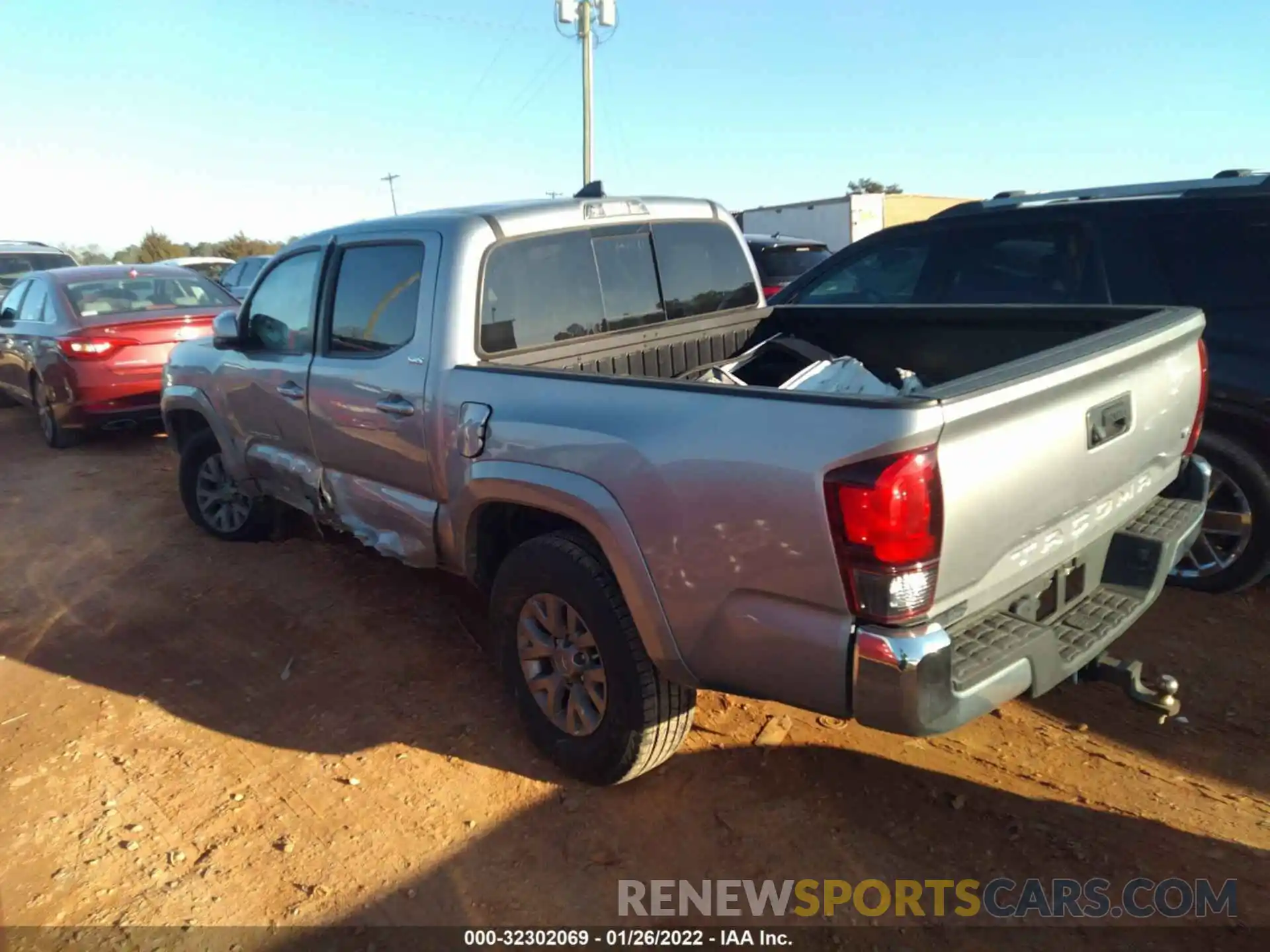 3 Photograph of a damaged car 3TMAZ5CN7KM089242 TOYOTA TACOMA 2WD 2019