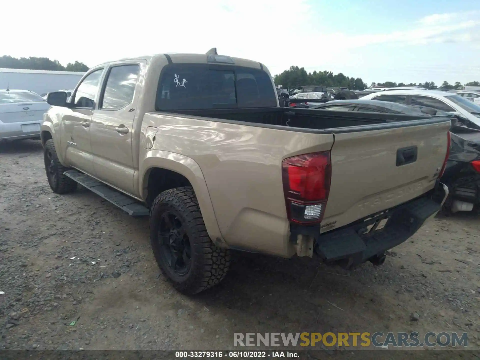 3 Photograph of a damaged car 3TMAZ5CN7KM089970 TOYOTA TACOMA 2WD 2019