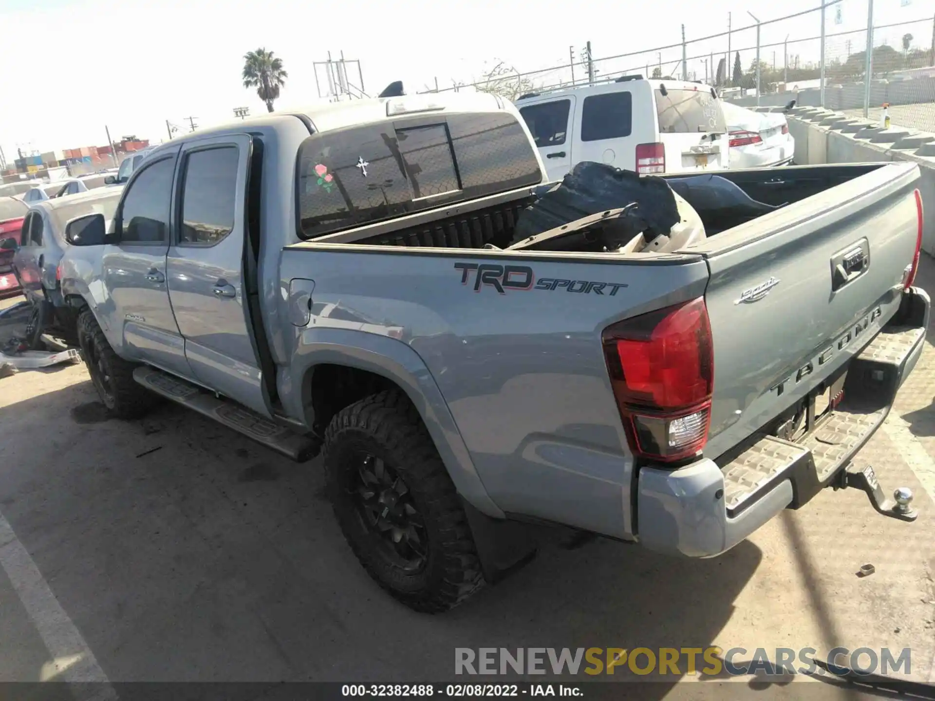 3 Photograph of a damaged car 3TMAZ5CN7KM090746 TOYOTA TACOMA 2WD 2019