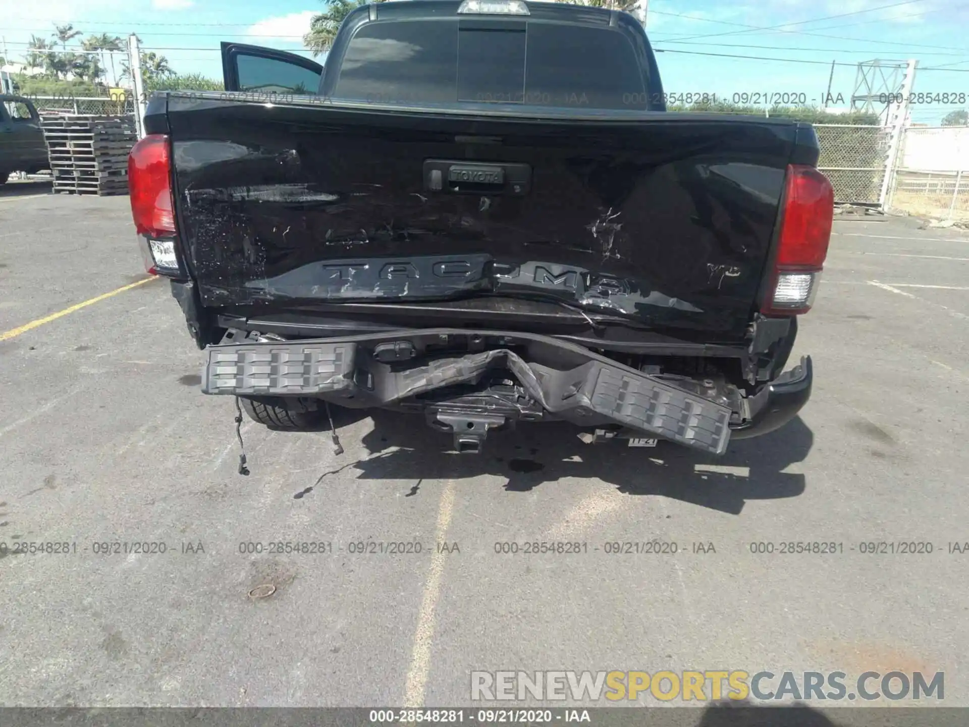 6 Photograph of a damaged car 3TMAZ5CN7KM094991 TOYOTA TACOMA 2WD 2019