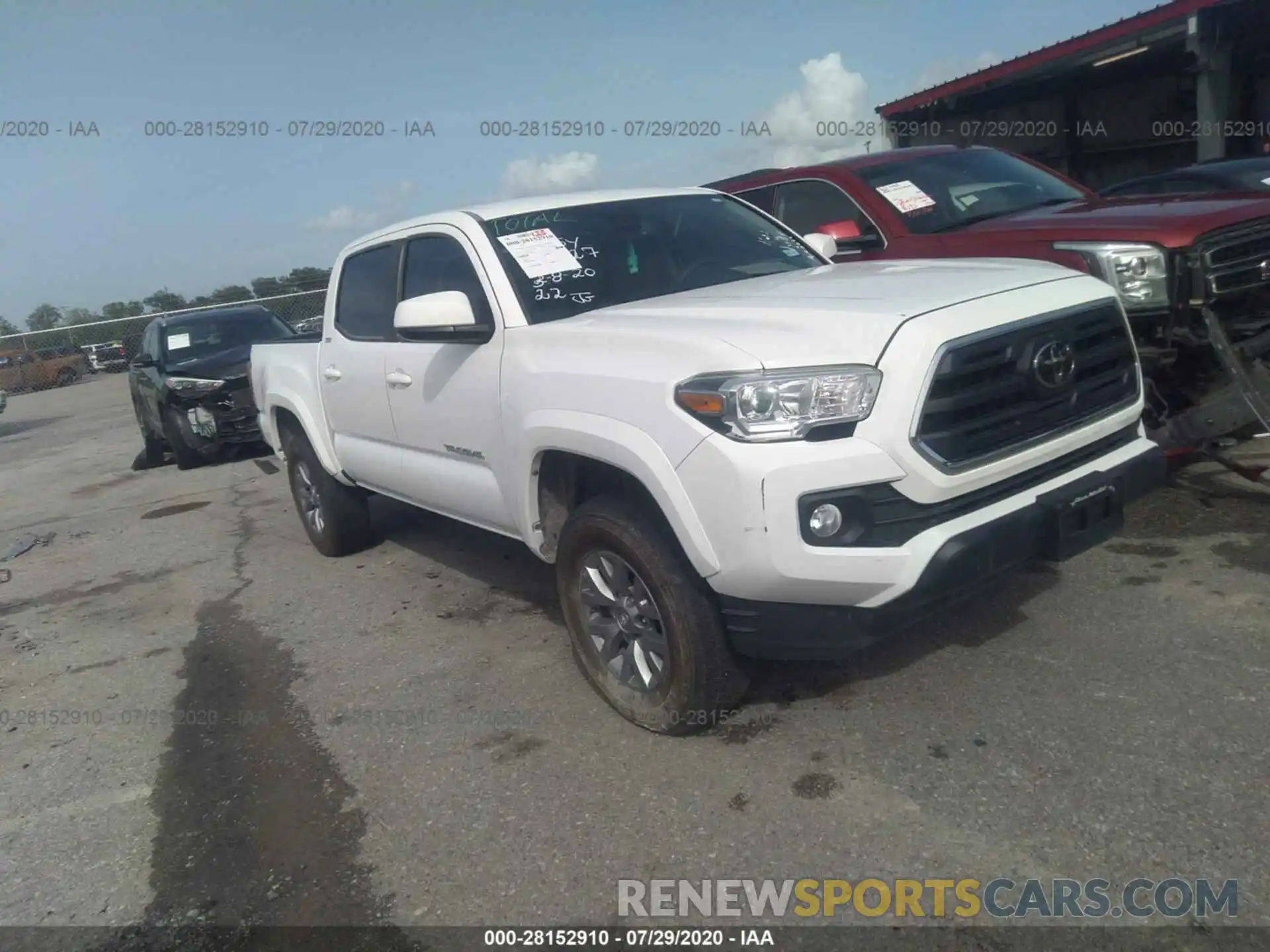 1 Photograph of a damaged car 3TMAZ5CN7KM102927 TOYOTA TACOMA 2WD 2019