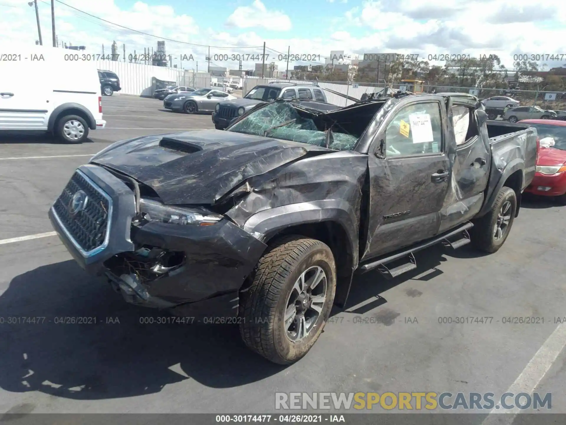 2 Фотография поврежденного автомобиля 3TMAZ5CN7KM106072 TOYOTA TACOMA 2WD 2019