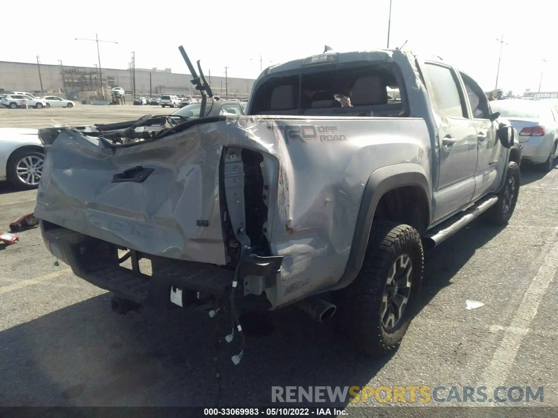 4 Фотография поврежденного автомобиля 3TMAZ5CN7KM108100 TOYOTA TACOMA 2WD 2019