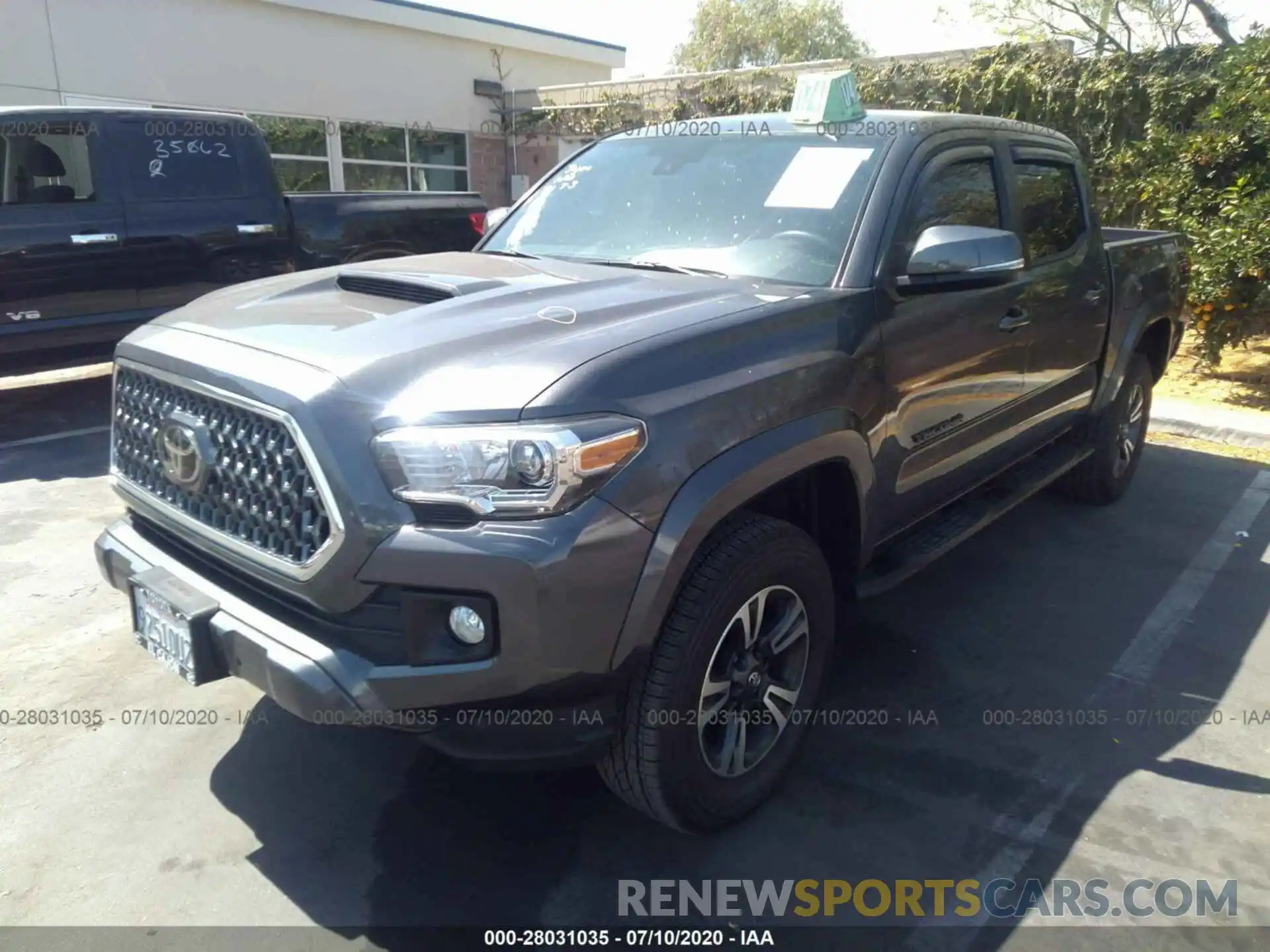 2 Photograph of a damaged car 3TMAZ5CN7KM110610 TOYOTA TACOMA 2WD 2019