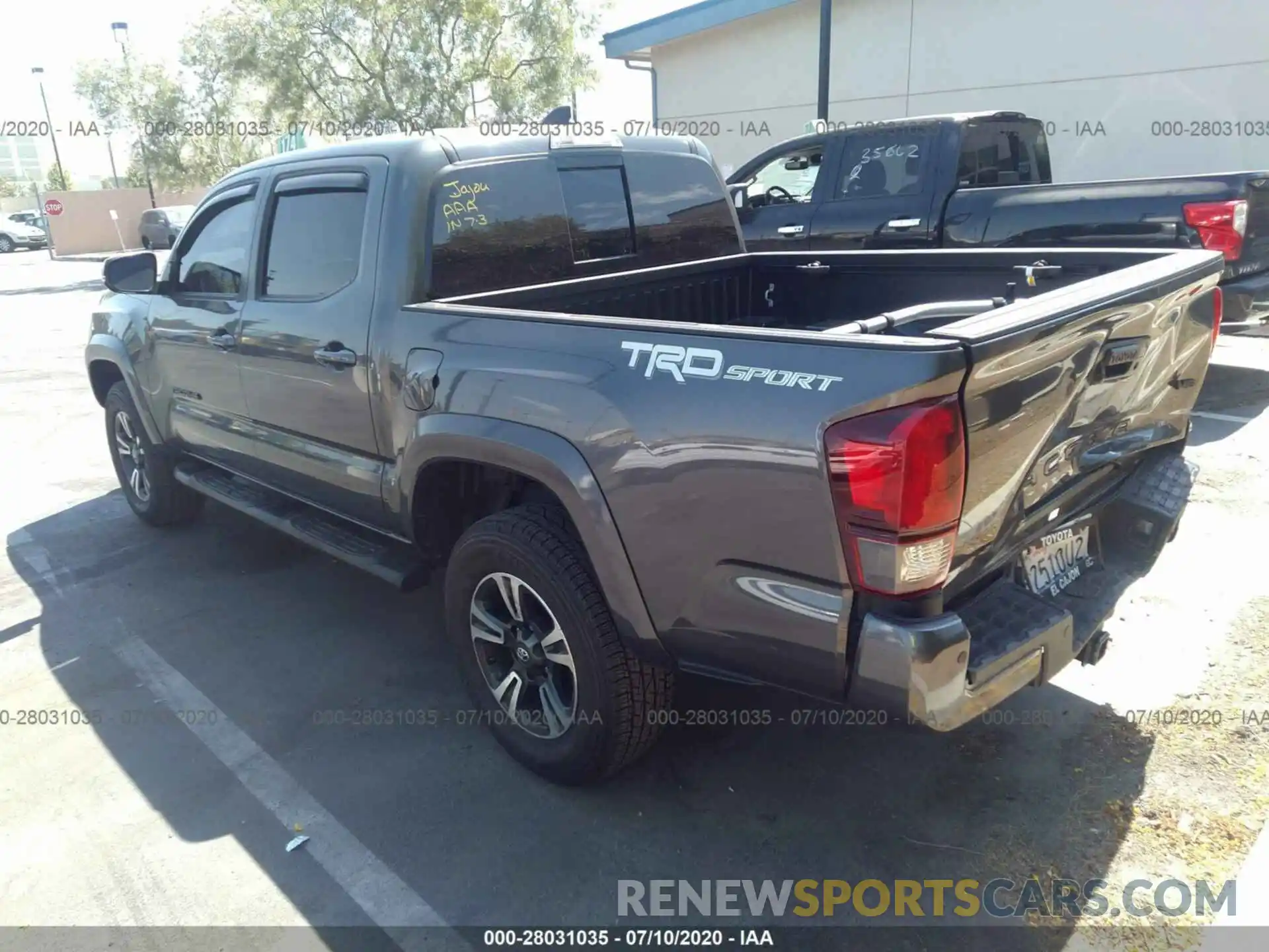 3 Photograph of a damaged car 3TMAZ5CN7KM110610 TOYOTA TACOMA 2WD 2019