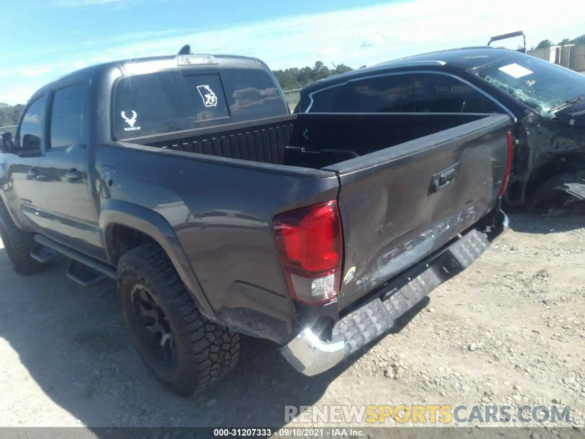 6 Photograph of a damaged car 3TMAZ5CN7KM111269 TOYOTA TACOMA 2WD 2019