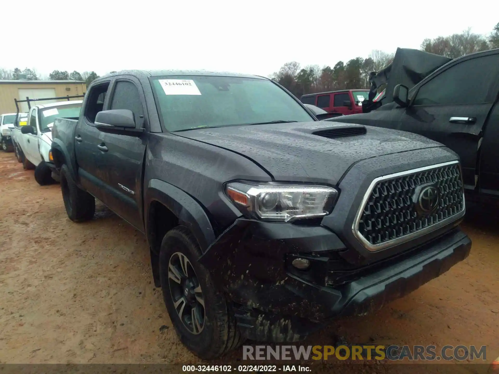 1 Photograph of a damaged car 3TMAZ5CN7KM111935 TOYOTA TACOMA 2WD 2019