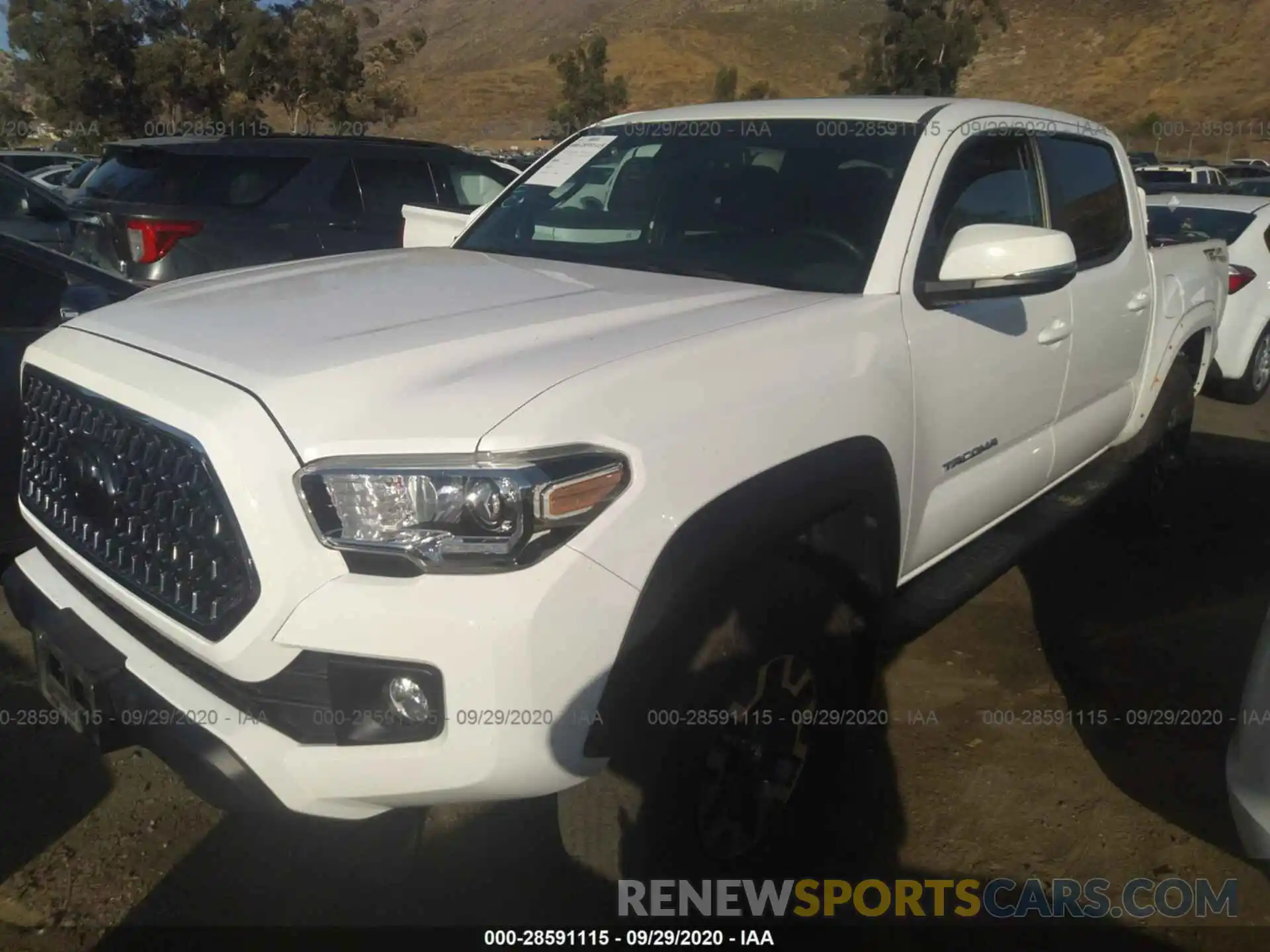 2 Photograph of a damaged car 3TMAZ5CN7KM113426 TOYOTA TACOMA 2WD 2019