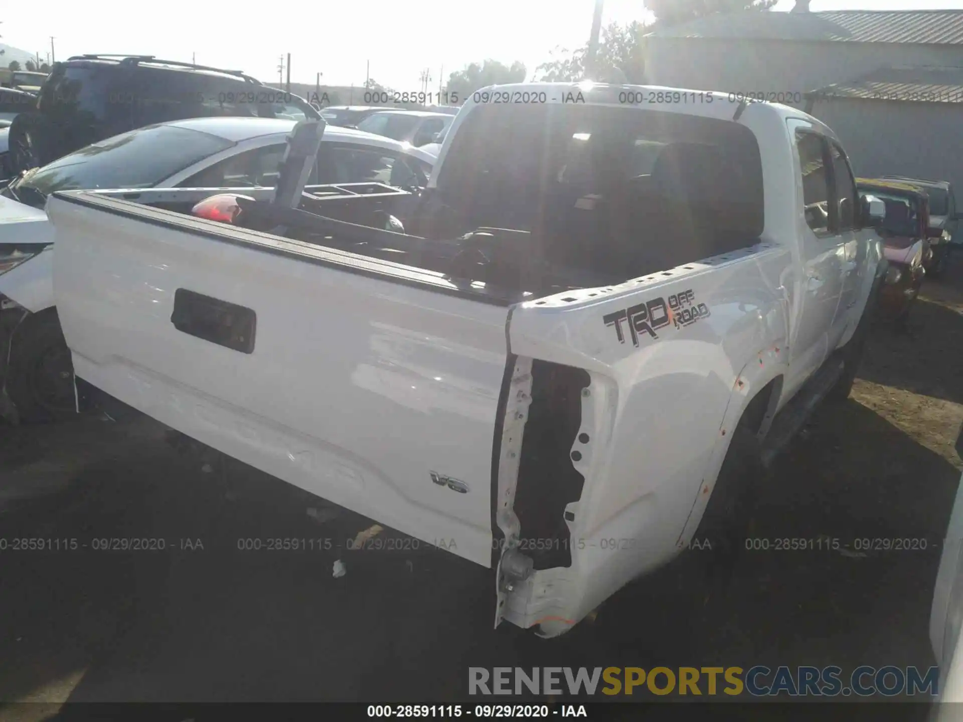 4 Photograph of a damaged car 3TMAZ5CN7KM113426 TOYOTA TACOMA 2WD 2019