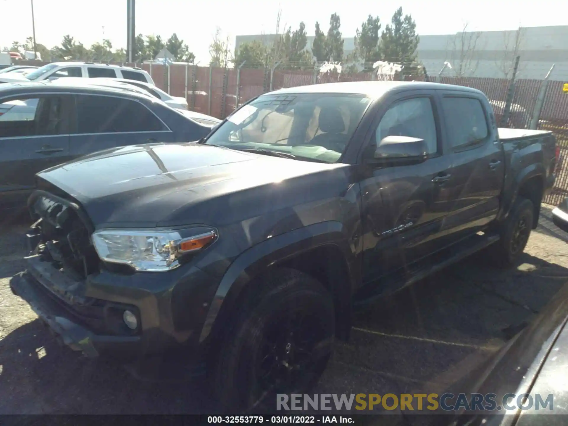 2 Photograph of a damaged car 3TMAZ5CN7KM114317 TOYOTA TACOMA 2WD 2019