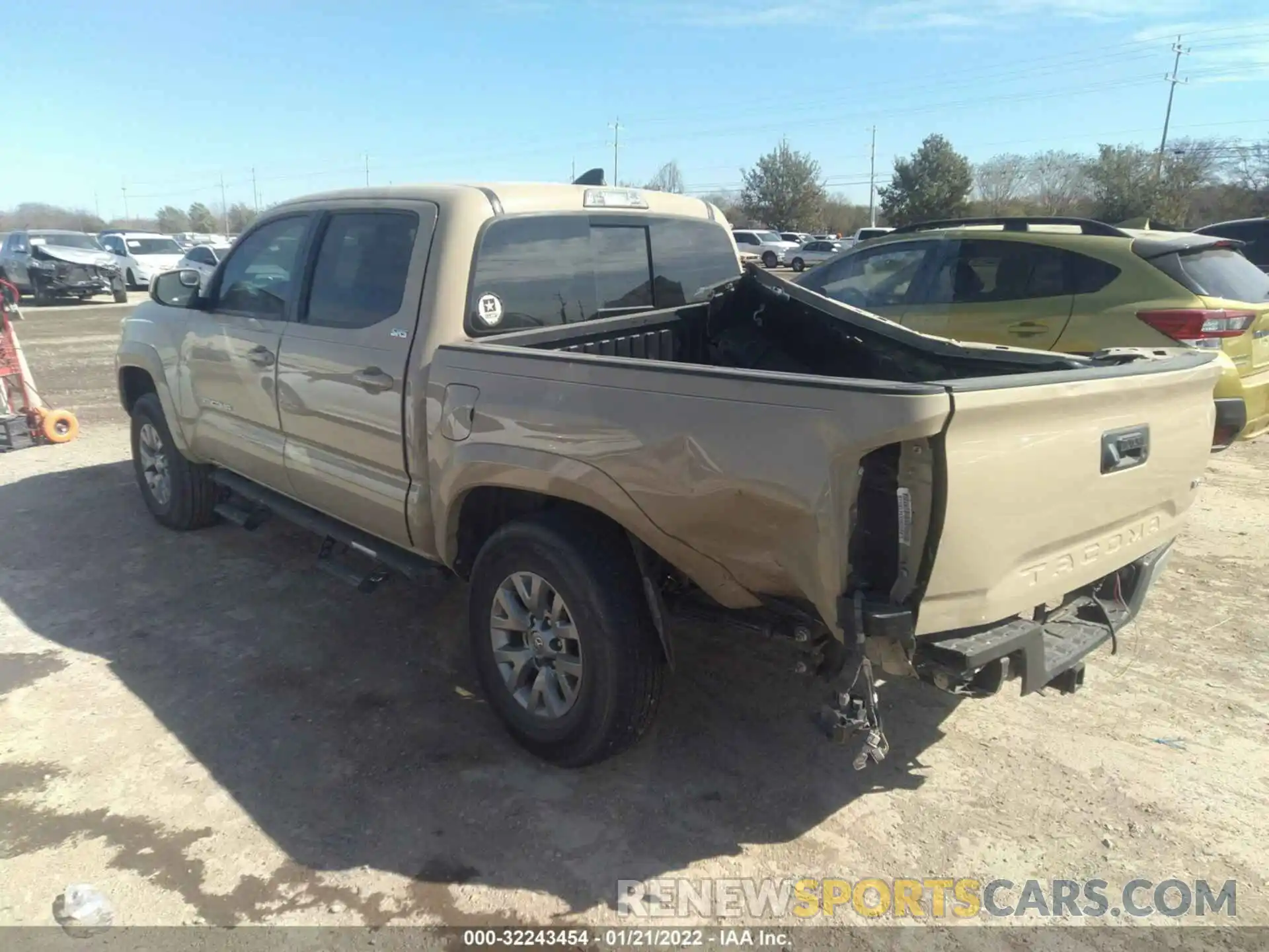 3 Photograph of a damaged car 3TMAZ5CN8KM081795 TOYOTA TACOMA 2WD 2019