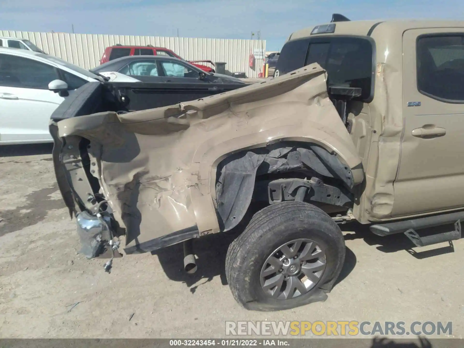 6 Photograph of a damaged car 3TMAZ5CN8KM081795 TOYOTA TACOMA 2WD 2019